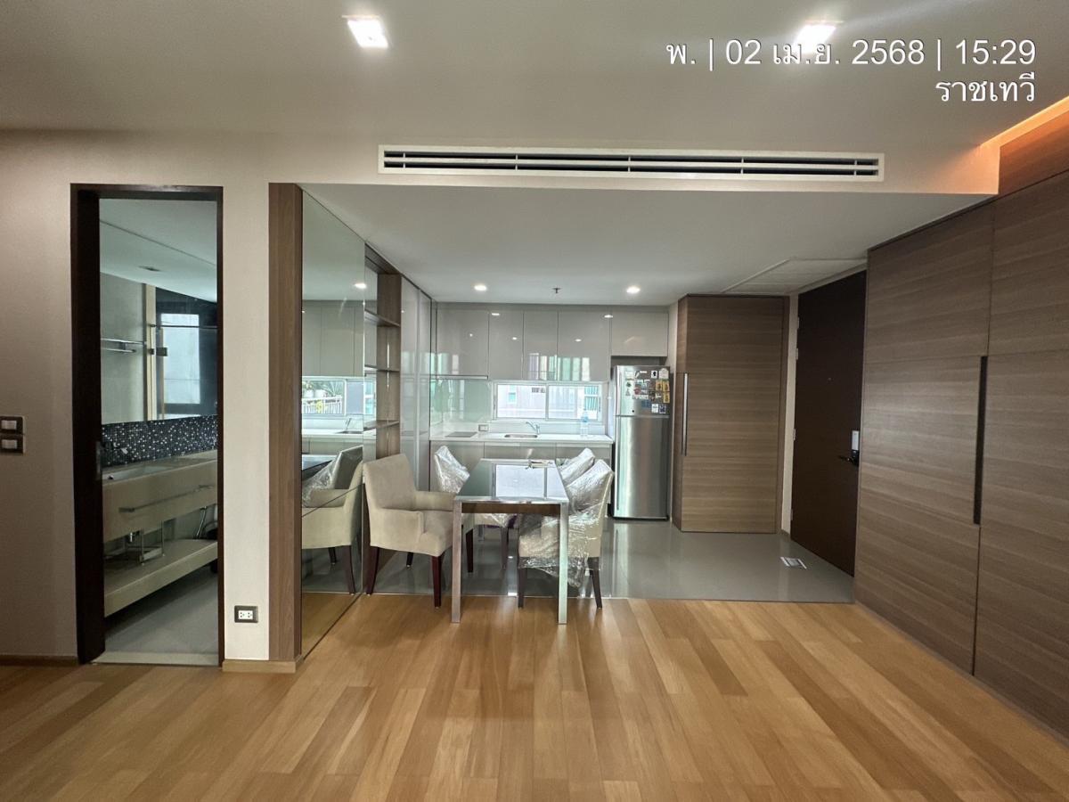 ให้เช่าคอนโดพระราม 9 เพชรบุรีตัดใหม่ RCA : 03/04/2026, เช่า The Address Asoke 2 นอน 75 ตรม. ใกล้ MRT เพชรบุรี 35,000 บาท/เดือน 
สิ่งอำนวยความสะดวกระดับพรีเมียม พร้อมปลอดภัย 24 ชม. 0642748883