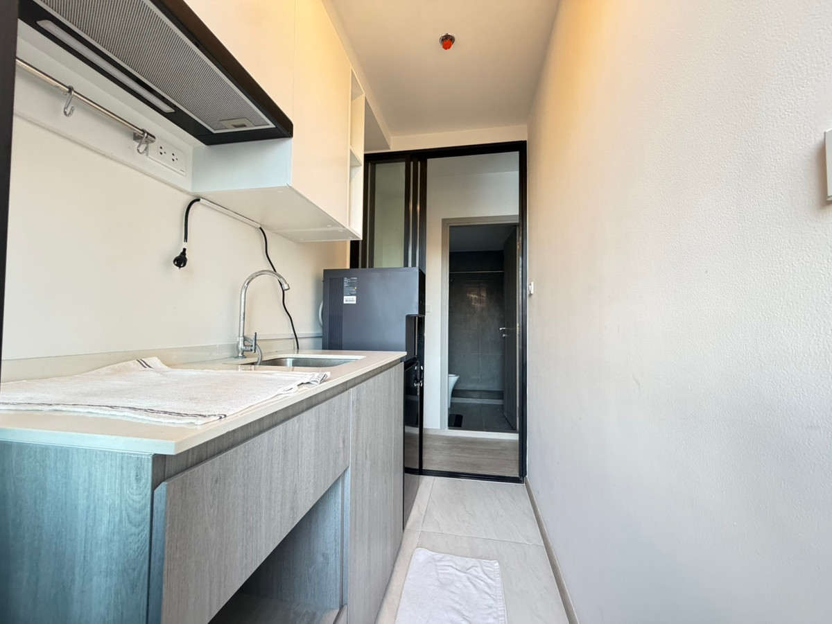 ให้เช่าคอนโดปิ่นเกล้า จรัญสนิทวงศ์ : 🏢 For Rent ออริจิ้น ปลั๊ก&เพลย์ สิรินธร สเตชั่น 🛏 Simplex 1 bed 📏 ขนาด: 25 ตร.ม. 💰 ราคาเพียง 12K/เดือน 📍 ทำเล: ใกล้รถไฟฟ้า สถานีสิรินธร และห้างสรรพสินค้าย่านฝั่งธน