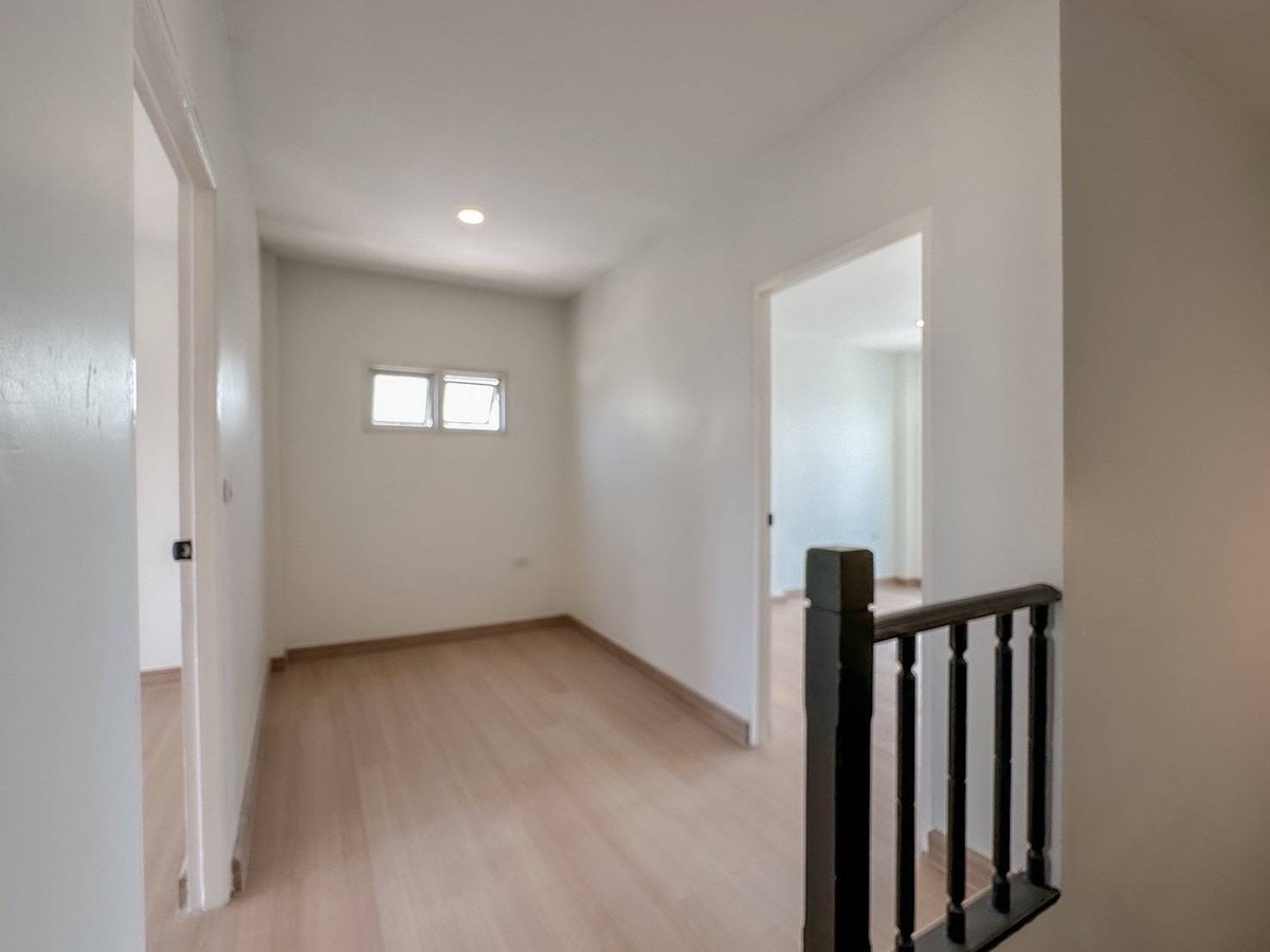 ขายทาวน์โฮมเลียบทางด่วนรามอินทรา : [PB1336]🚩ขายโฮมออฟฟิศ Baan Klang Muang S-Sense Rama 9 - Ladpao (บ้านกลางเมือง เอส-เซนส์ พระราม 9 – ลาดพร้าว)