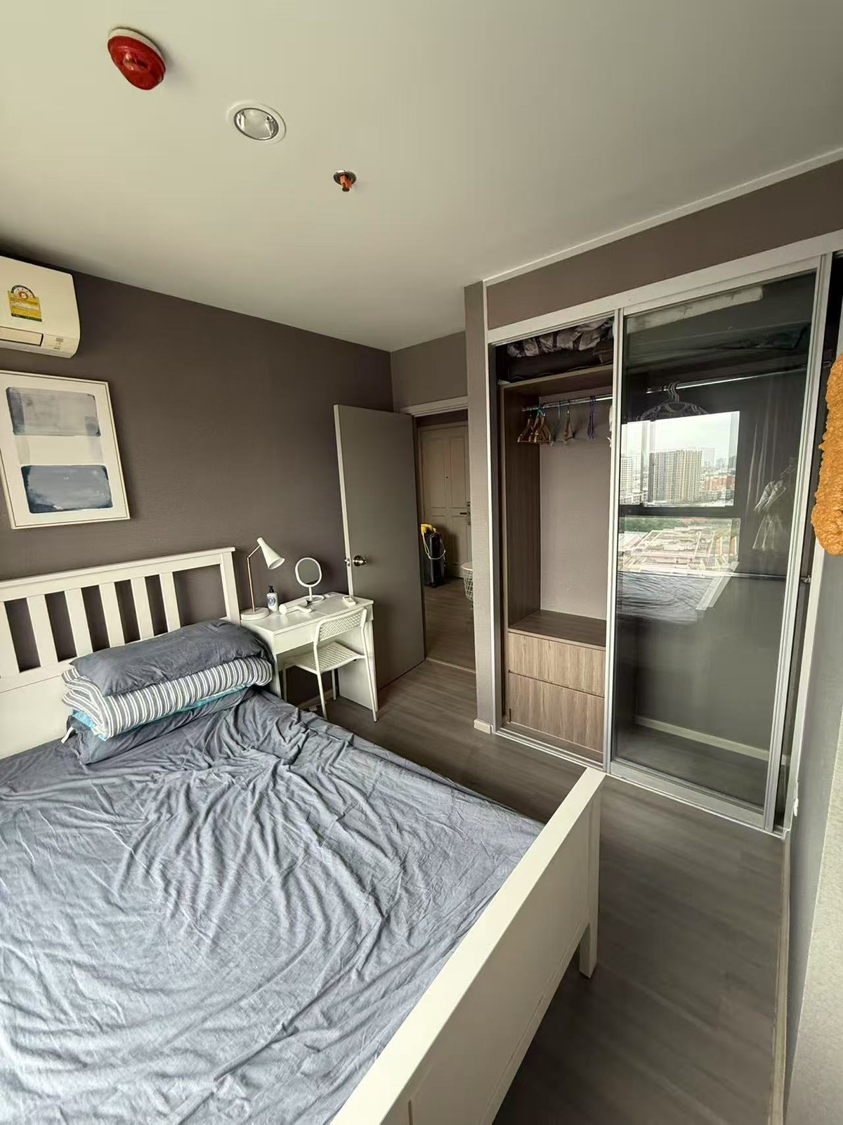 ให้เช่าคอนโดปิ่นเกล้า จรัญสนิทวงศ์ : The Parkland จรัญ-ปิ่นเกล้า 30 ตร.ม.  คอนโด 1 ห้องนอน ให้เช่า!