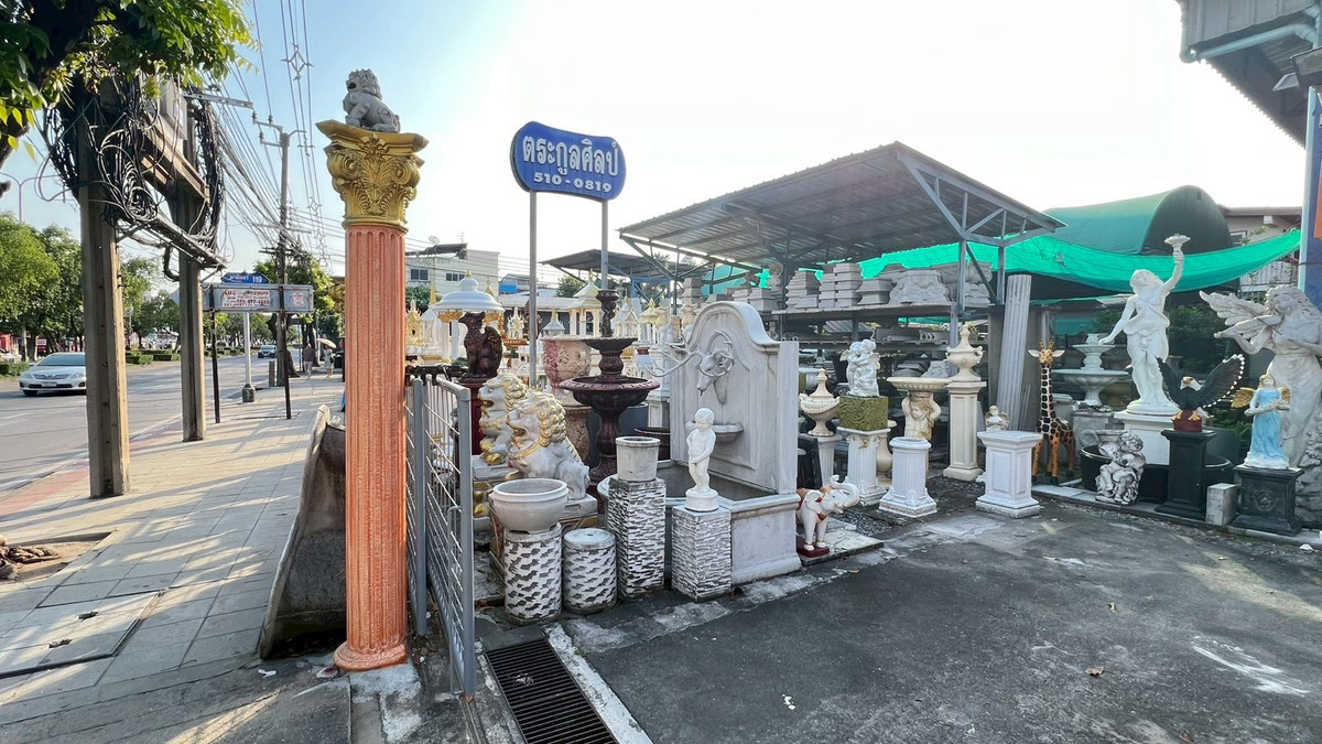 For SaleLandNawamin, Ramindra : Land opposite Patthawikon Market, Soi Nawamin 119 / (for sale), Land Nawamin 119 Opposite Patthawikon Market / (FOR SALE) FAHS045