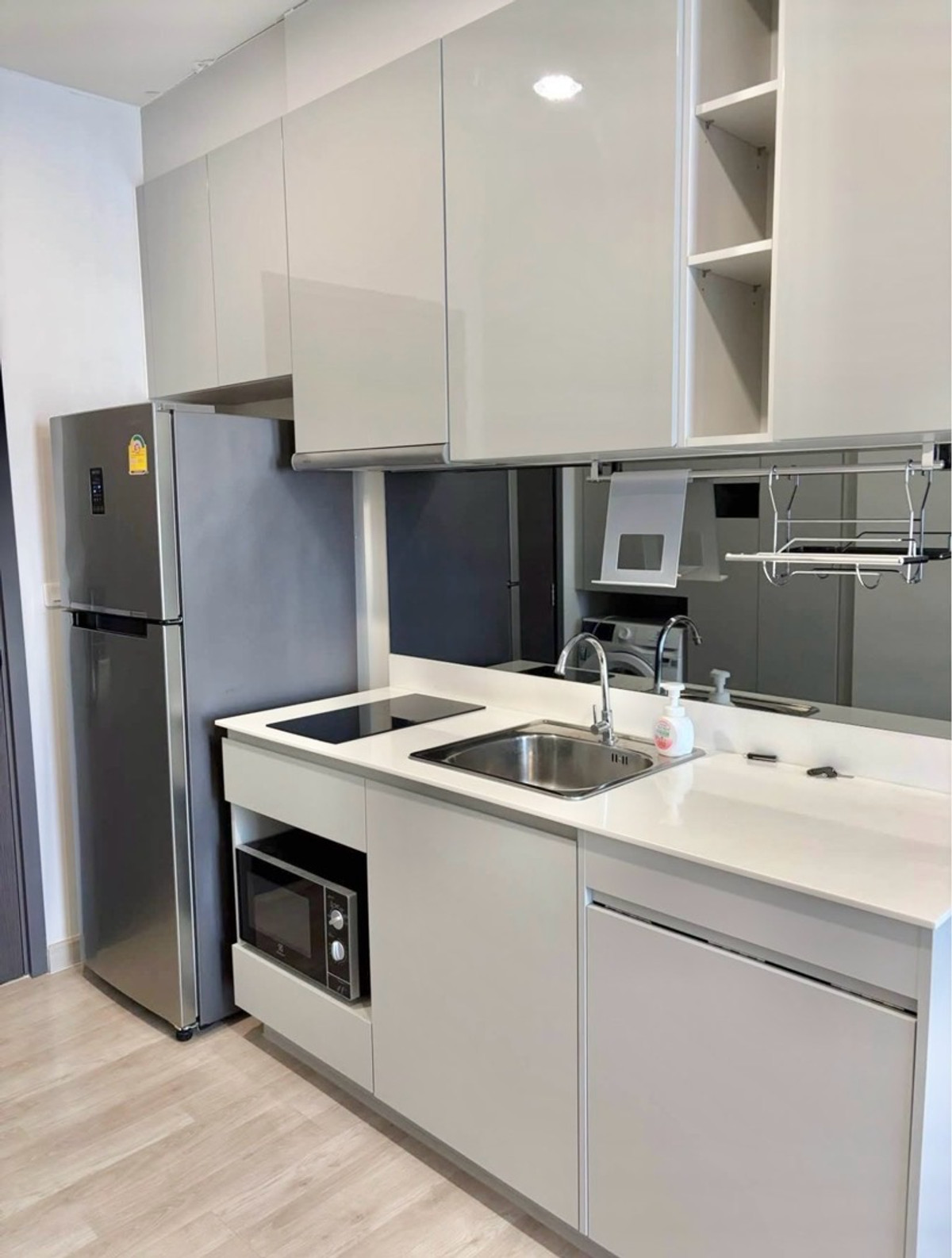 ให้เช่าคอนโดบางซื่อ วงศ์สว่าง เตาปูน : 📍โครงการ : Niche Pride Taopoon – Interchange 
🚝 ใกล้ : MRT สถานีเตาปูน 0 เมตร
💵 ราคาเช่า : 15,000 บาท / เดือน