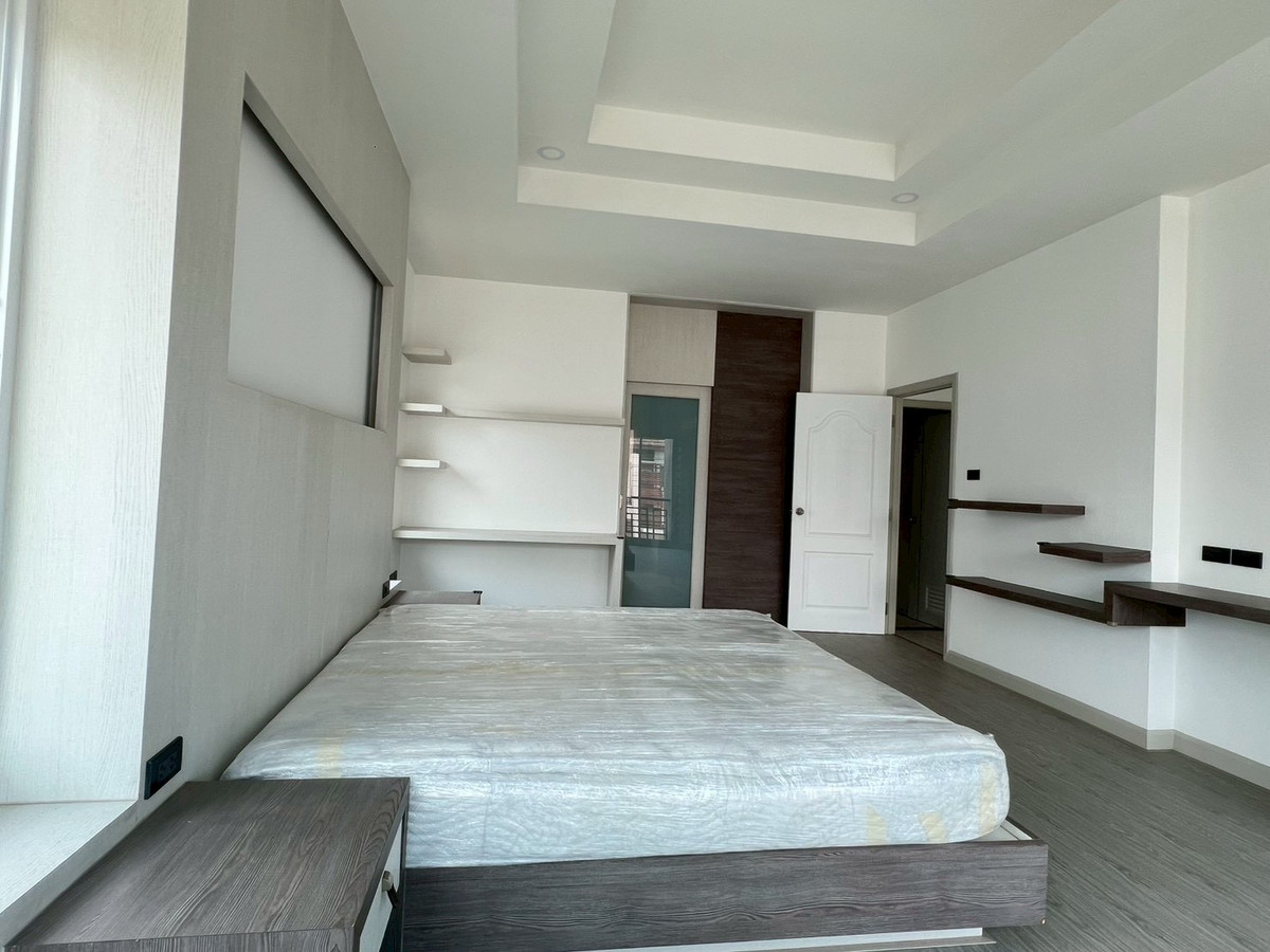 For SaleHousePattaya, Bangsaen, Chonburi : 🏡 2-story detached house for sale, Coco Park Sirisa 21 Village, large house, wide area, 3 bedrooms | 3 bathrooms, selling price 5,890,000 baht 💰