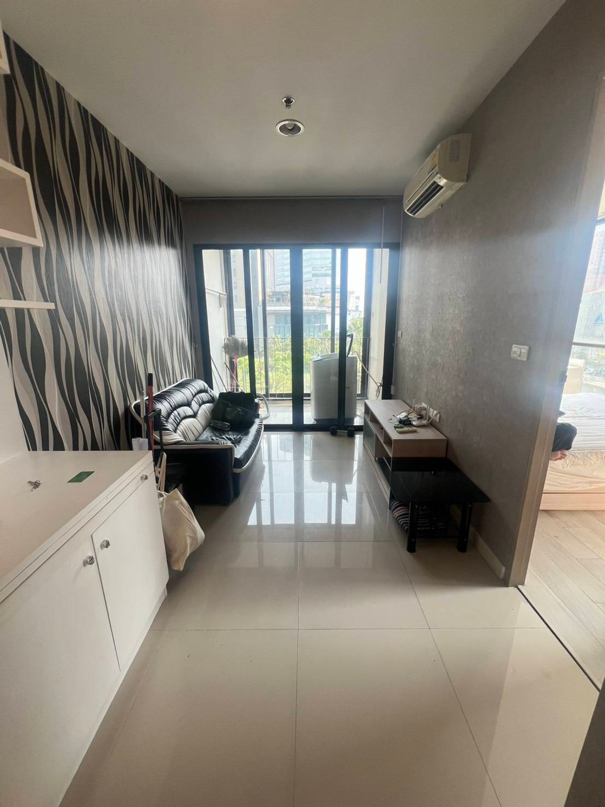 For RentCondoRatchadapisek, Huaikwang, Suttisan : Best Price 💗 For rent Ideo Ratchada-Huaykwang, very beautiful room, good price, fully decorated, ready to move in.