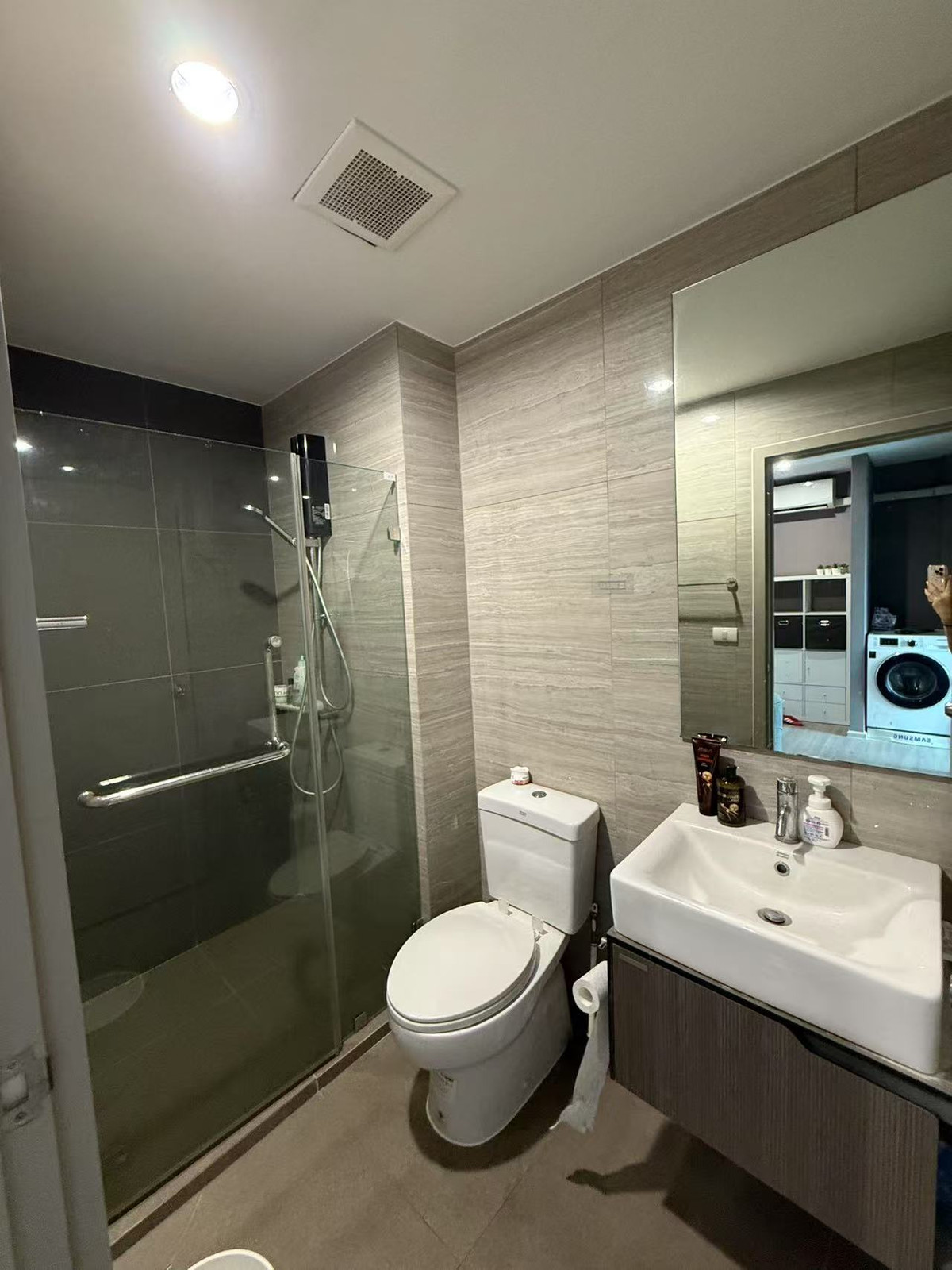 ให้เช่าคอนโดปิ่นเกล้า จรัญสนิทวงศ์ : The Parkland จรัญ-ปิ่นเกล้า 30 ตร.ม.  คอนโด 1 ห้องนอน ให้เช่า!