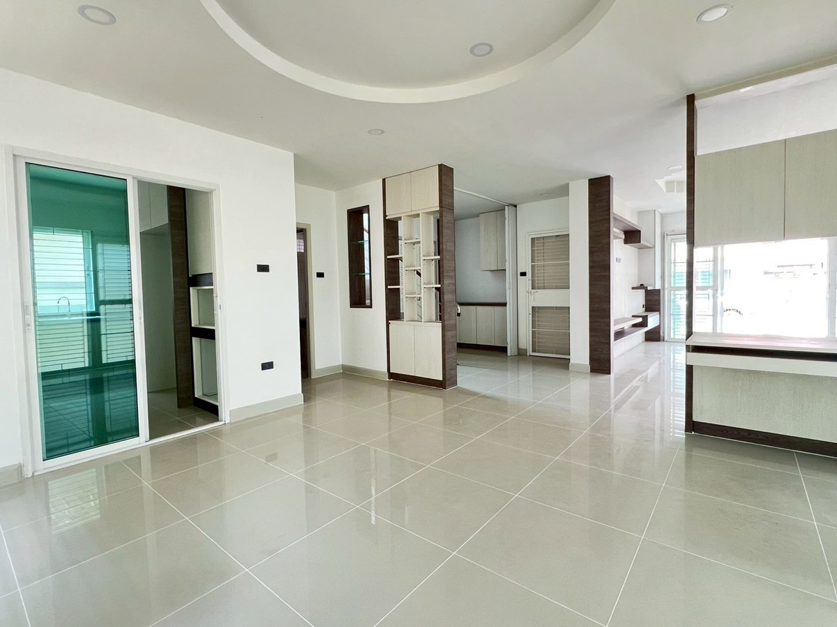 For SaleHousePattaya, Bangsaen, Chonburi : 🏡 2-story detached house for sale, Coco Park Sirisa 21 Village, large house, wide area, 3 bedrooms | 3 bathrooms, selling price 5,890,000 baht 💰