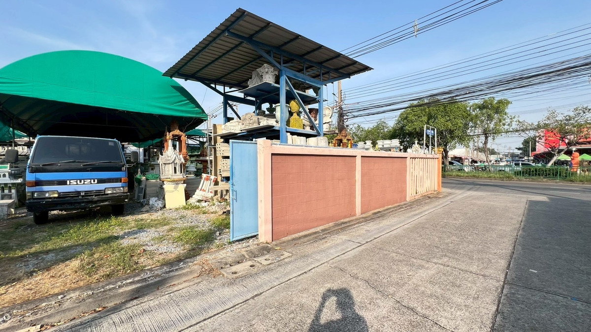 For SaleLandNawamin, Ramindra : Land opposite Patthawikon Market, Soi Nawamin 119 / (for sale), Land Nawamin 119 Opposite Patthawikon Market / (FOR SALE) FAHS045