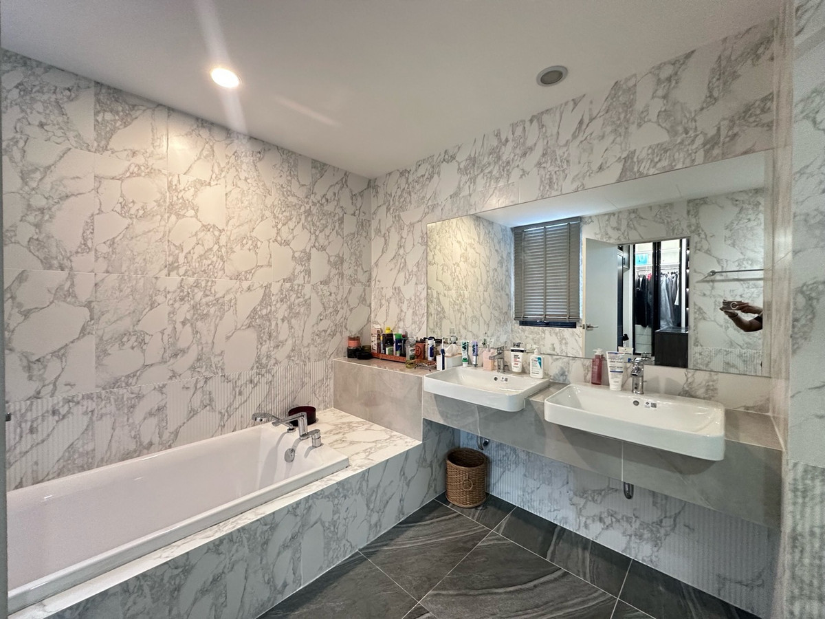 ขายเกษตร นวมินทร์ ลาดปลาเค้า : บ้านแฝด ทำเลเลียบด่วนรามอินทราฯ ซอย โยธินพัฒนา เซ็นทรัลอีส วิลล์ ประดิษฐ์มนูธรรม บ้านใหม่ fullyfurnished  