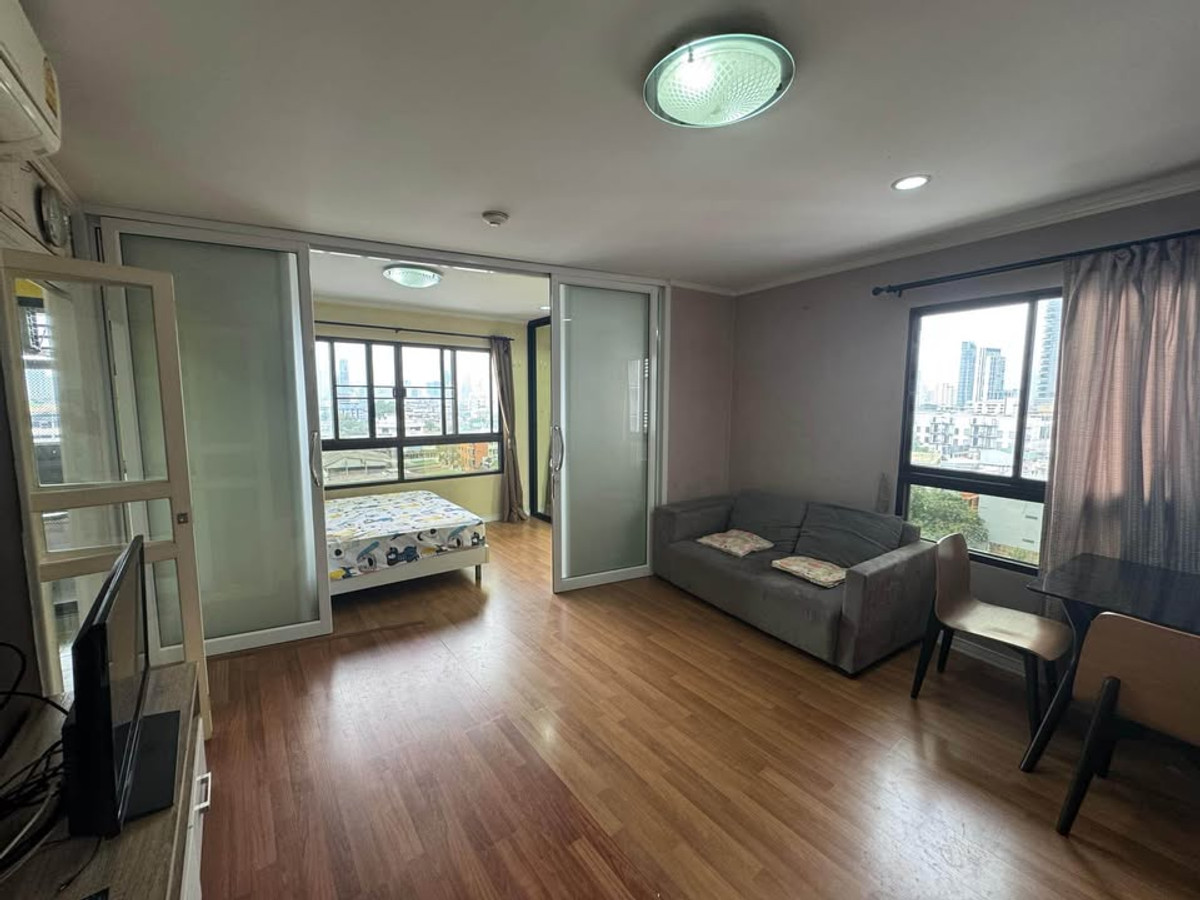 For RentCondo : 🔥🔥 ให้เช่า / ขาย ลุมพินี เพลส นราธิวาส 24 🔥🔥  📍 ถนนนราธิวาส 24 / สาธุประดิษฐ์ 19