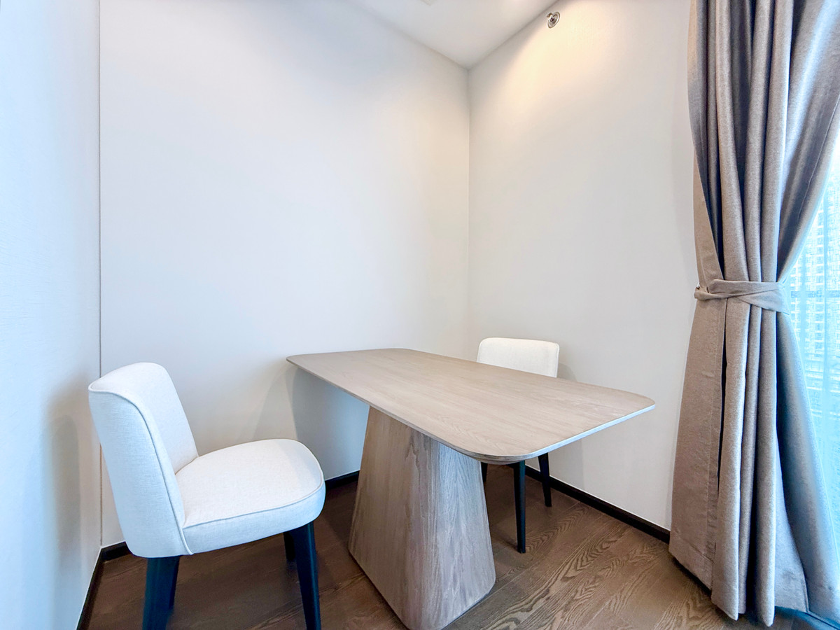 ให้เช่าคอนโดสุขุมวิท อโศก ทองหล่อ : 🚀 AESTIQ ทองหล่อ - 50ตรม. 1นอน1น้ำ เลี้ยงสัตว์ได้ พร้อมอยู่ 092-545-6151 (ทีม)