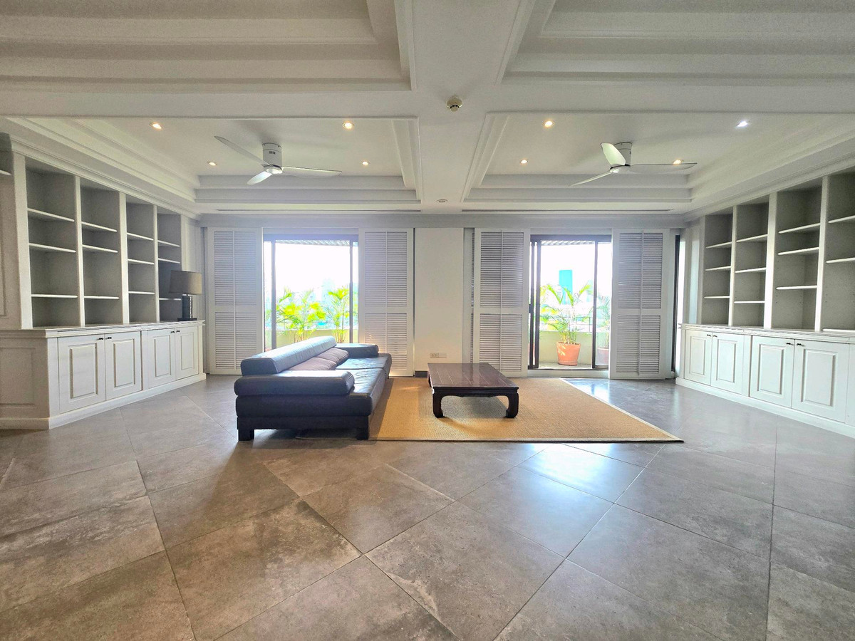 ให้เช่าคอนโดสาทร นราธิวาส : ให้เช่า คอนโด 3 ห้องนอน เย็นอากาศ 2 ใจกลางสาทร ราคาดีที่สุด