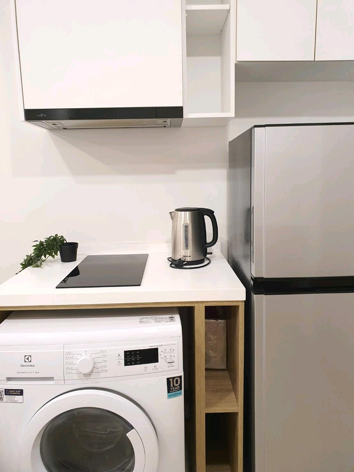 For RentCondoSukhumvit, Asoke, Thonglor : For rent, 2 bedrooms, beautifully decorated, Noble Ambience Sukhumvit 42, near BTS Ekkamai, Gateway Ekamai, owner will let it out himself.