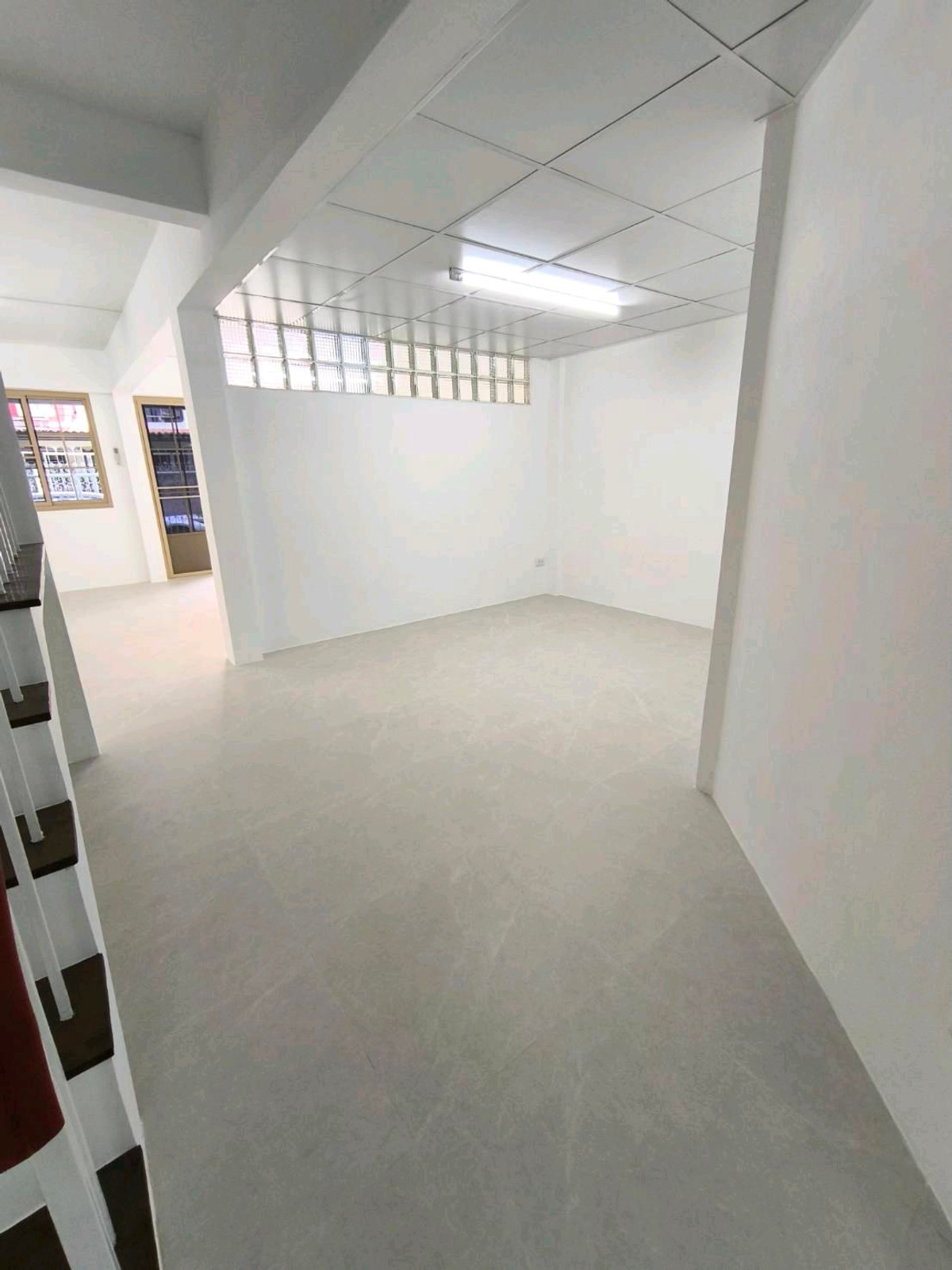 For RentTownhomeRatchadapisek, Huaikwang, Suttisan : 2-story townhome for rent, good location behind Fortune Ratchada. Soi Asoke-Din Daeng 21 or enter from Ratchada Soi 3