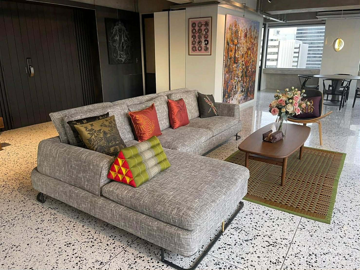 คอนโดสีลม ศาลาแดง บางรัก : 🏙 **ขาย / ให้เช่าคอนโด Diamond Tower สีลม ซอย 7** RB1772 ห้องขนาดใหญ่ Rare Item ทั้งชั้น ใจกลาง CBD ใกล้ BTS ช่องนนทรี