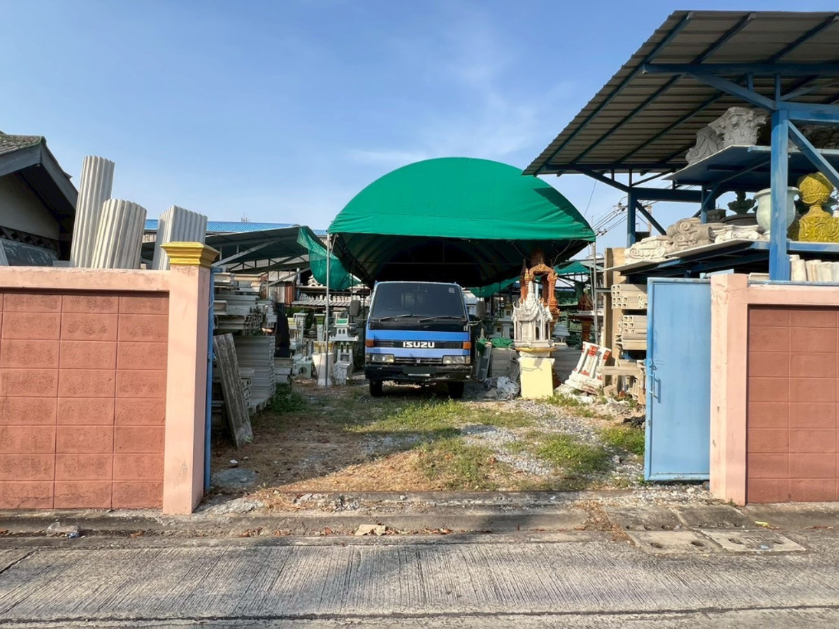 For SaleLandNawamin, Ramindra : Land opposite Patthawikon Market, Soi Nawamin 119 / (for sale), Land Nawamin 119 Opposite Patthawikon Market / (FOR SALE) FAHS045