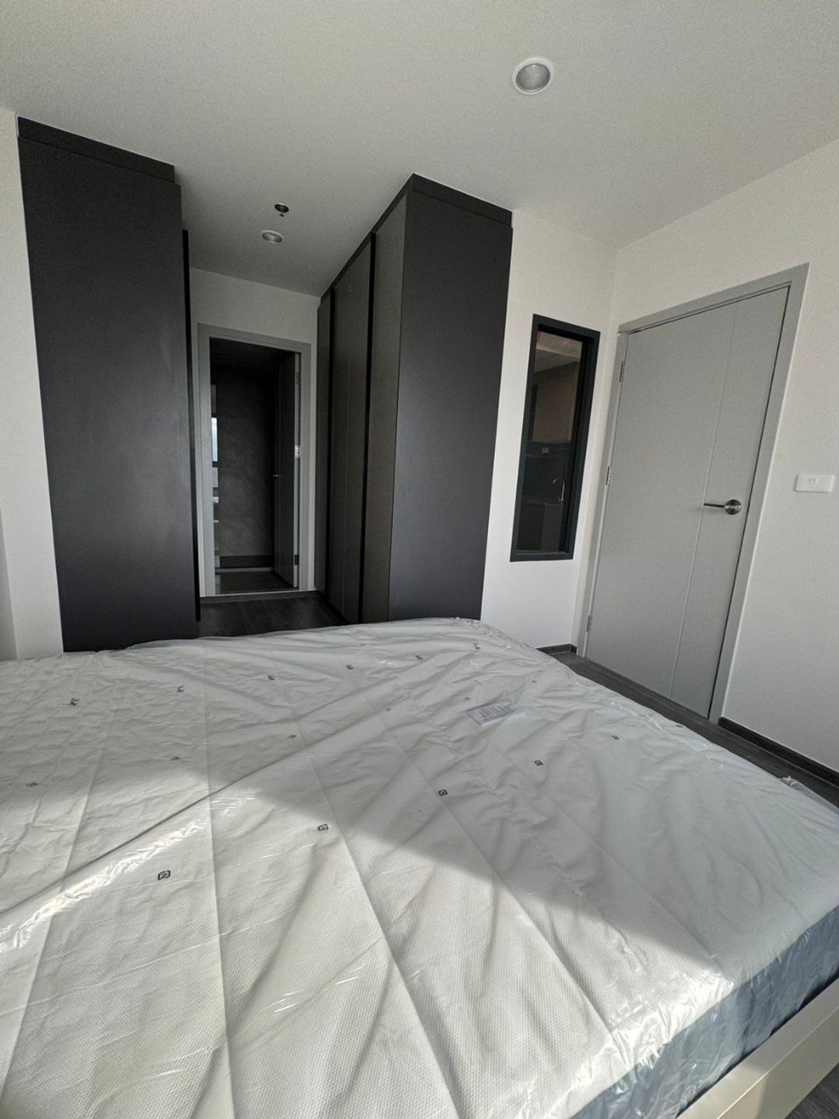 ขายคอนโดสยาม จุฬา สามย่าน : Ideo Chula Samyan【𝐒𝐄𝐋𝐋 & 𝐑𝐄𝐍𝐓】🔥คอนโดสไตล์โมเดิร์นโทนขาวดำ เฟอร์ดีไซน์สวย วิวชั้นสูง ส่วนกลางดีหลากหลาย มี Co-working space ใกล้MRTสามย่าน🔥 ติดต่อไลน์ไอดี: @hacondo