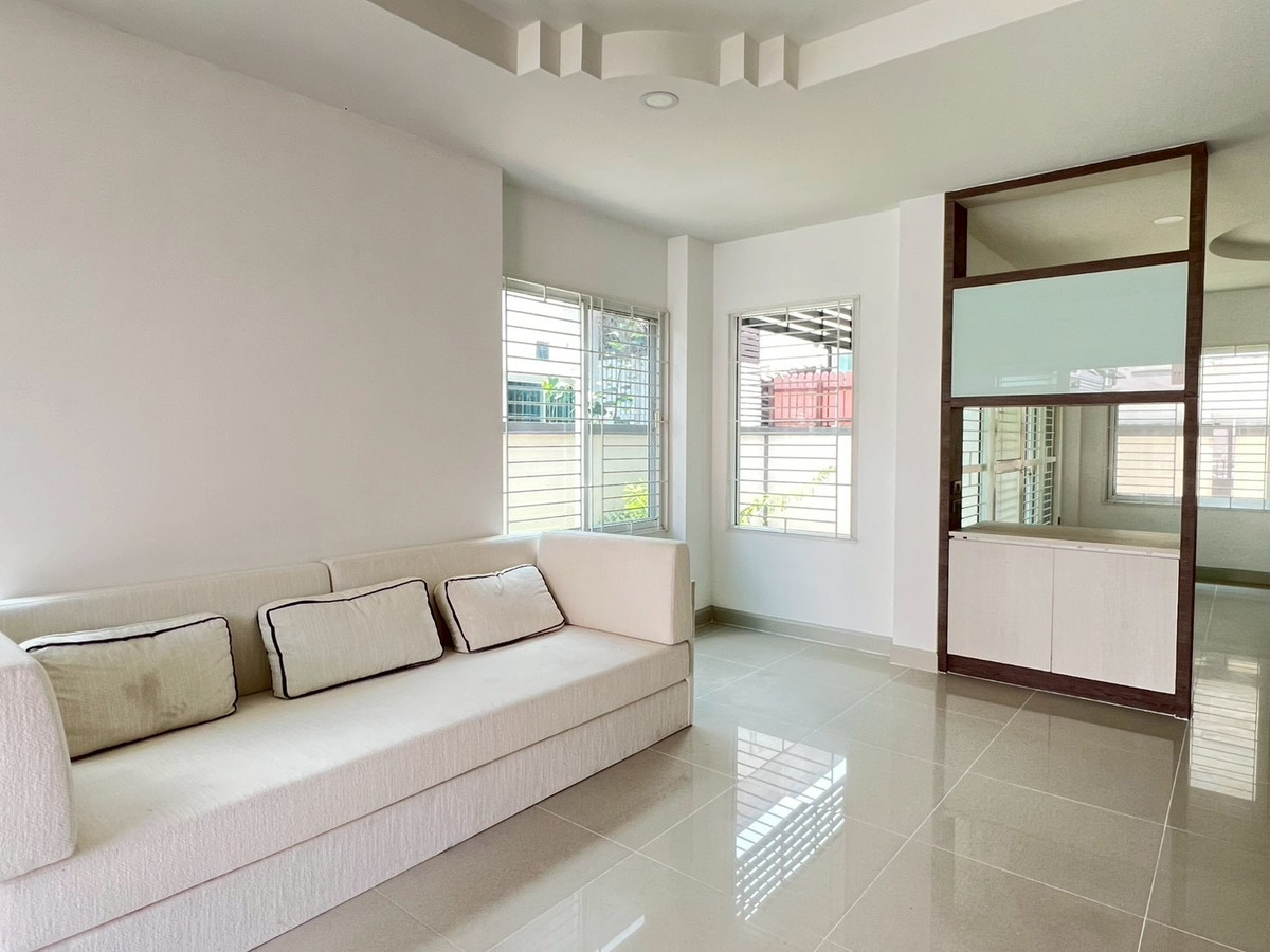 For SaleHousePattaya, Bangsaen, Chonburi : 🏡 2-story detached house for sale, Coco Park Sirisa 21 Village, large house, wide area, 3 bedrooms | 3 bathrooms, selling price 5,890,000 baht 💰