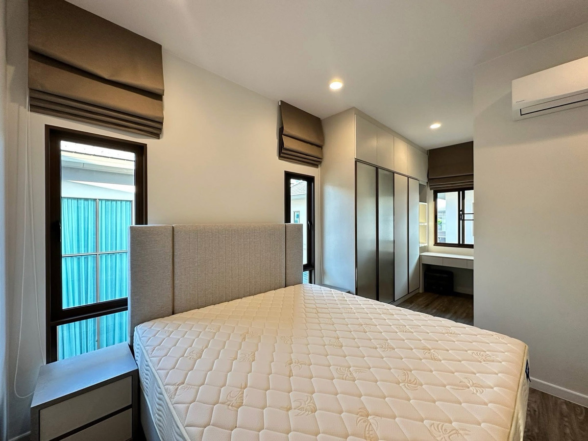 For RentHousePattanakan, Srinakarin : For rent 📍Burasiri Krungthep Kreetha, 4 bedrooms, 4 bathrooms, fully furnished, ready to move in🔆