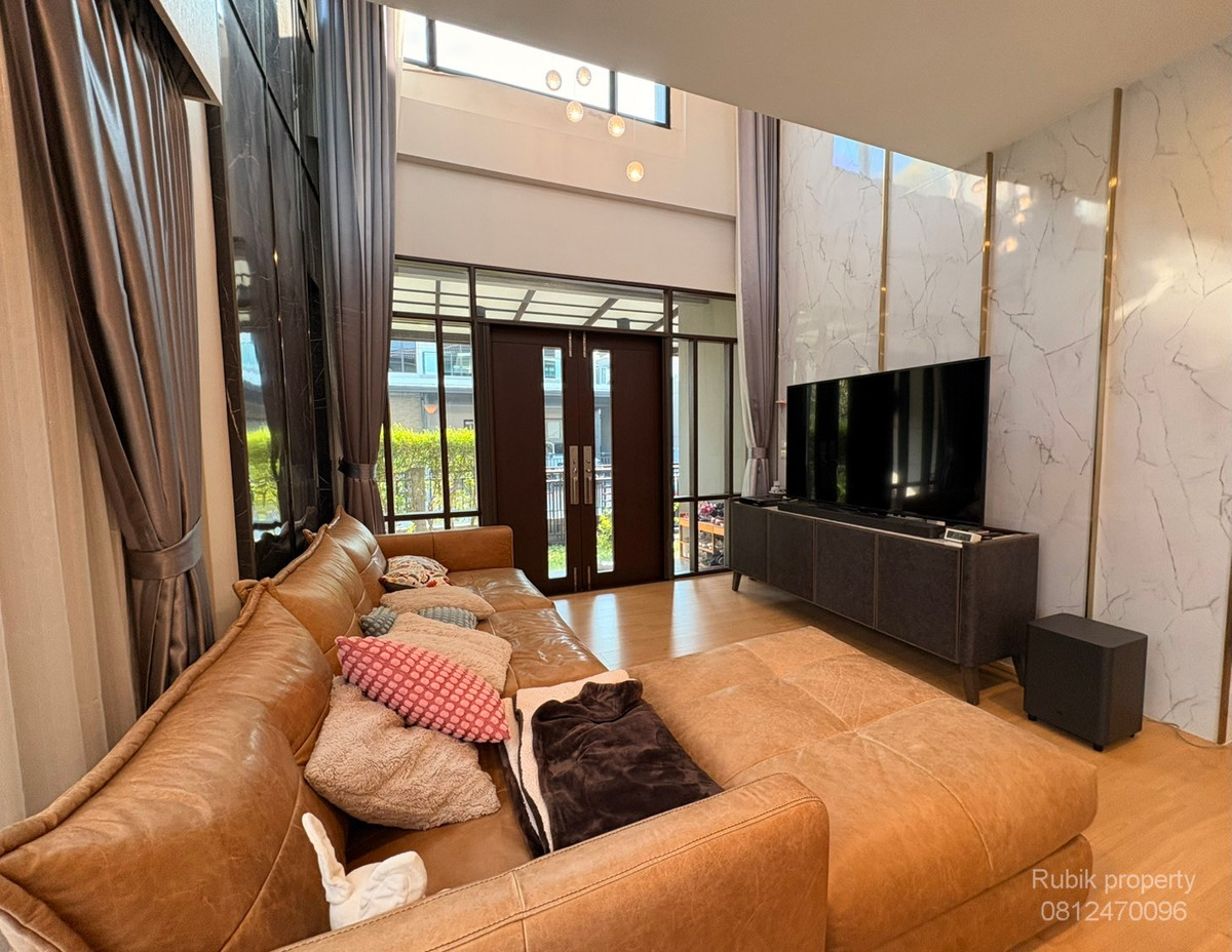 For SaleHousePattanakan, Srinakarin : 🏡 Single house for sale, The City Phatthanakan (new development), big house, lots of space, good location, close to the city, convenient travel RB1765