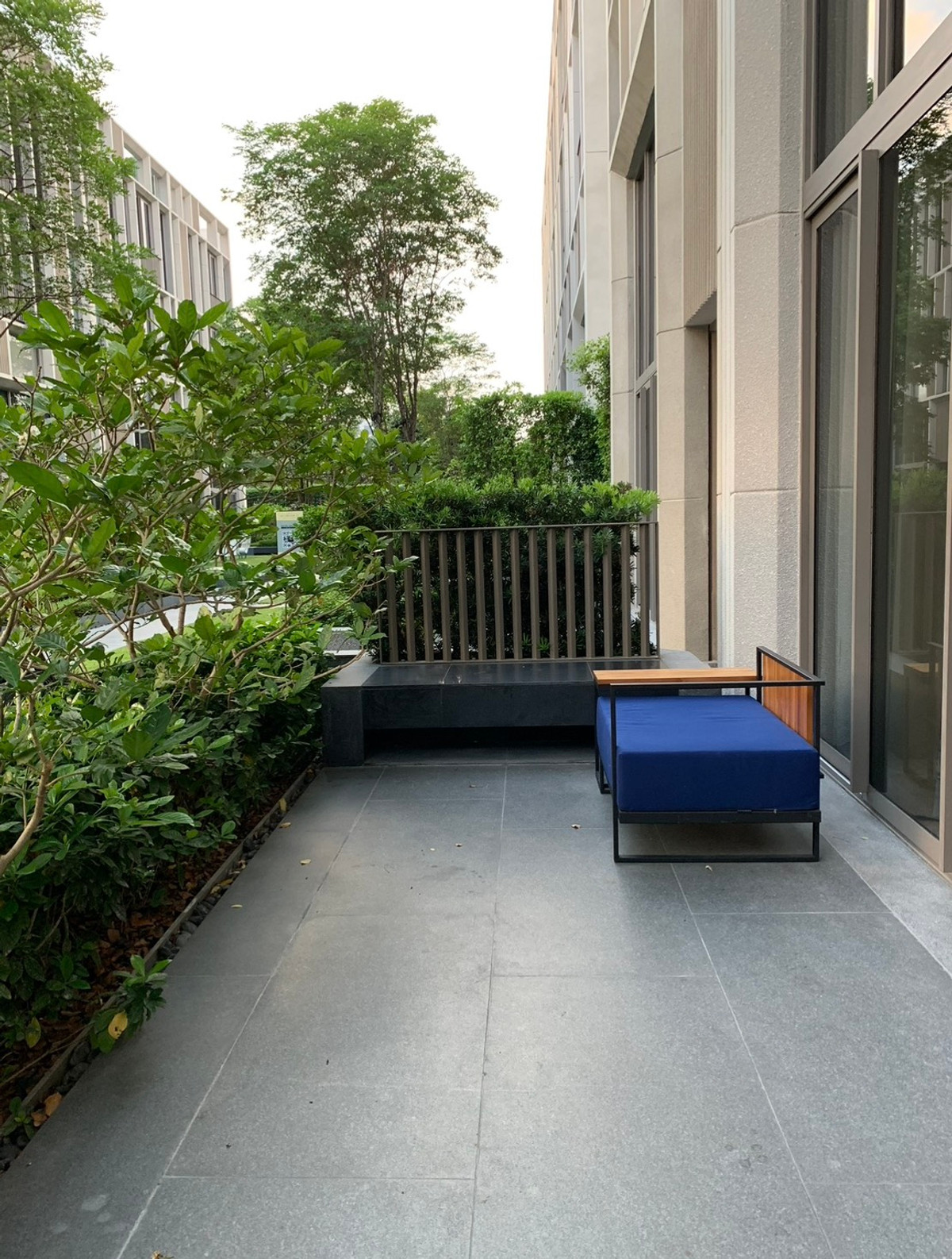 For SaleTownhomeSukhumvit, Asoke, Thonglor : House for sale Quarter39 Thaweesuk Sukhumvit 39, 5.5 story house (including basement to roof top,) has elevator.