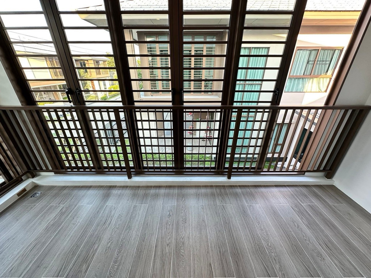 For RentHousePattanakan, Srinakarin : For rent 📍Burasiri Krungthep Kreetha, 4 bedrooms, 4 bathrooms, fully furnished, ready to move in🔆