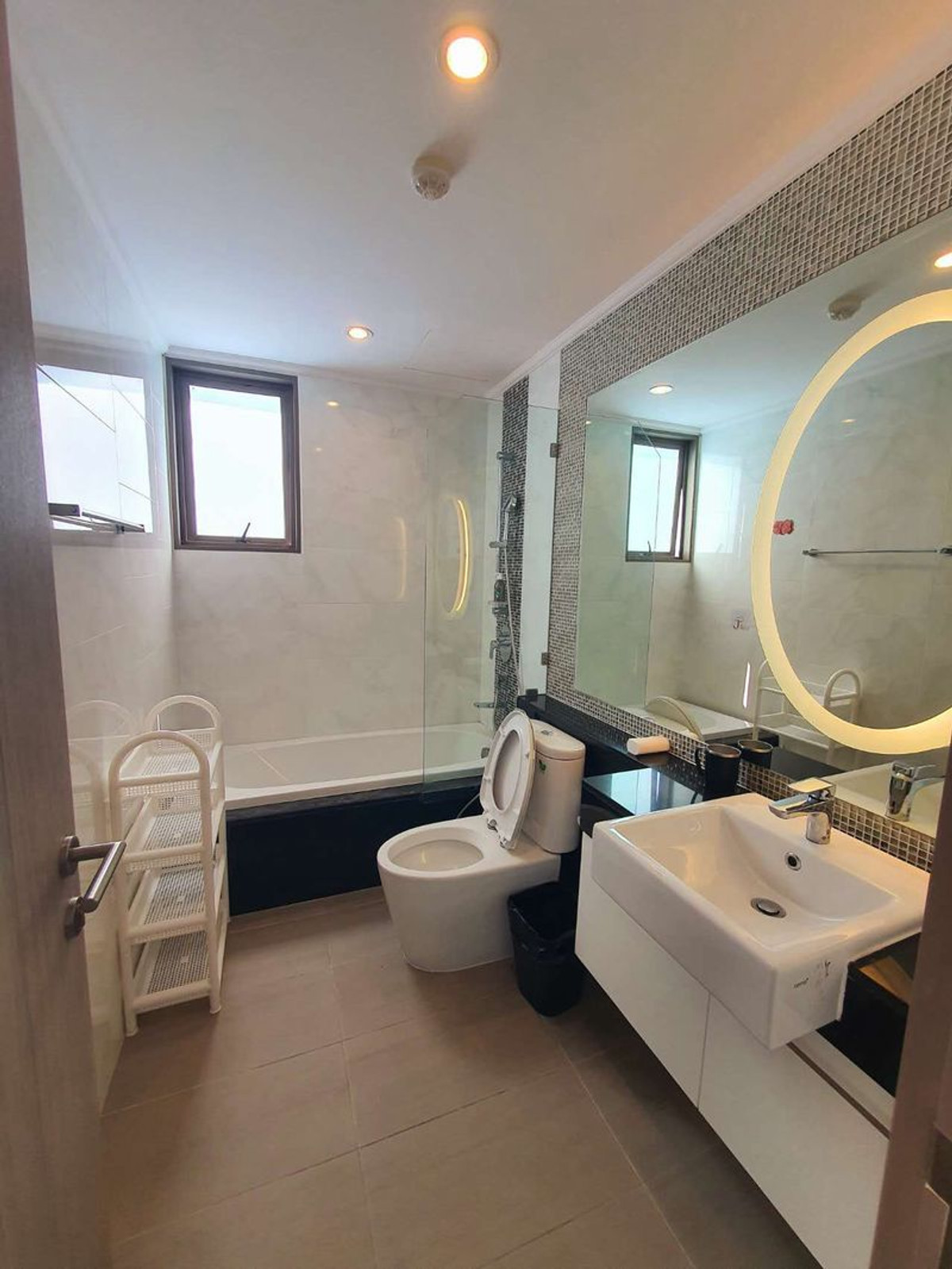 For RentCondoSukhumvit, Asoke, Thonglor : For rent Supalai Oriental Sukhumvit 39 **next to Thonglor