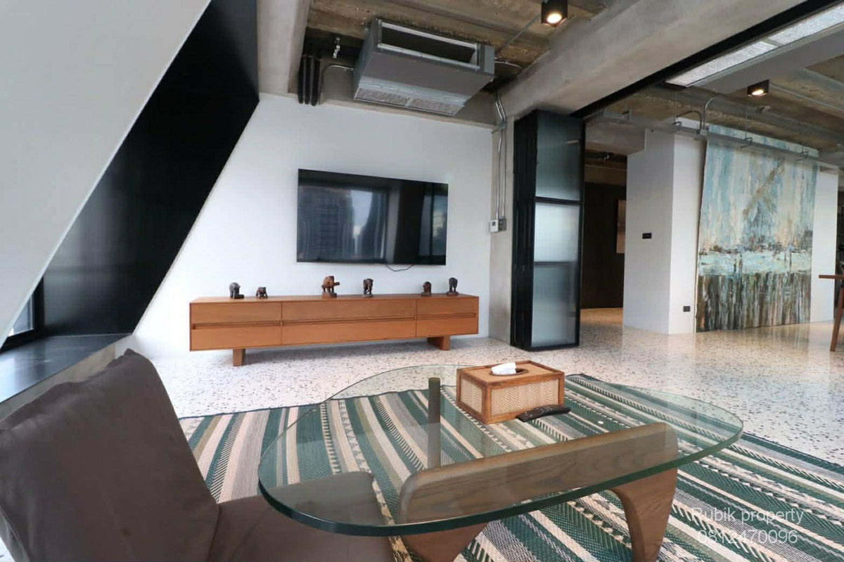 คอนโดสีลม ศาลาแดง บางรัก : 🏙 **ขาย / ให้เช่าคอนโด Diamond Tower สีลม ซอย 7** RB1772 ห้องขนาดใหญ่ Rare Item ทั้งชั้น ใจกลาง CBD ใกล้ BTS ช่องนนทรี