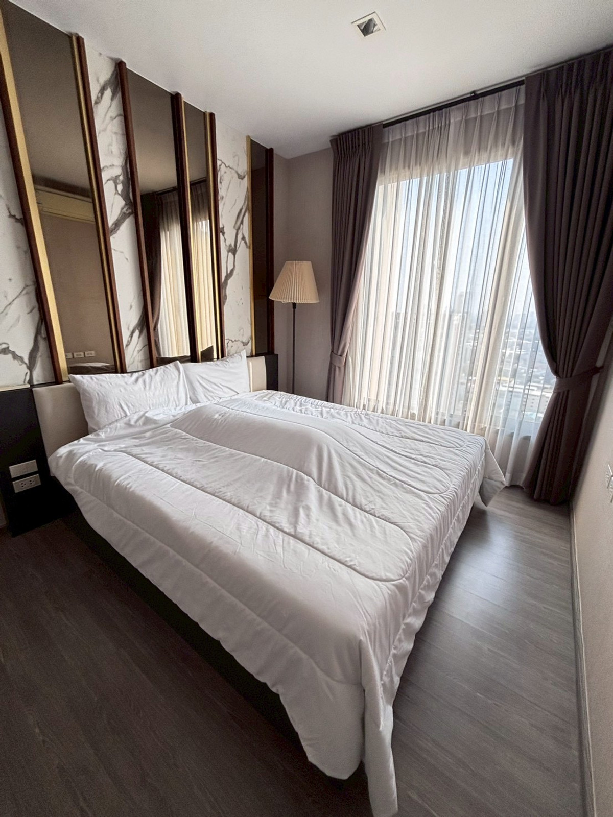 For RentCondoWongwianyai, Charoennakor : For Rent Condo Nye by Sansiri fully furnished (S15-33000)