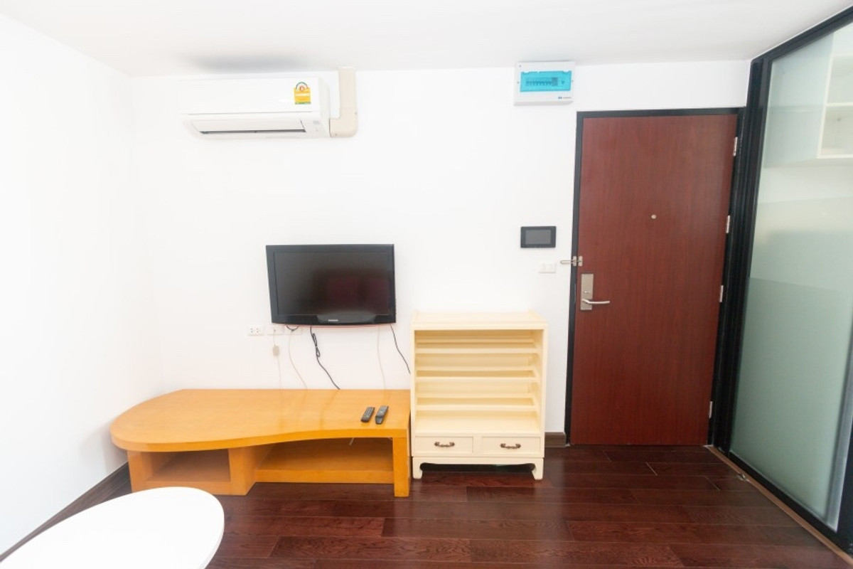 For RentCondoWongwianyai, Charoennakor : !! Beautiful room for rent, Bangkok Feliz Sathorn-Taksin Condo, near BTS Krung Thonburi.