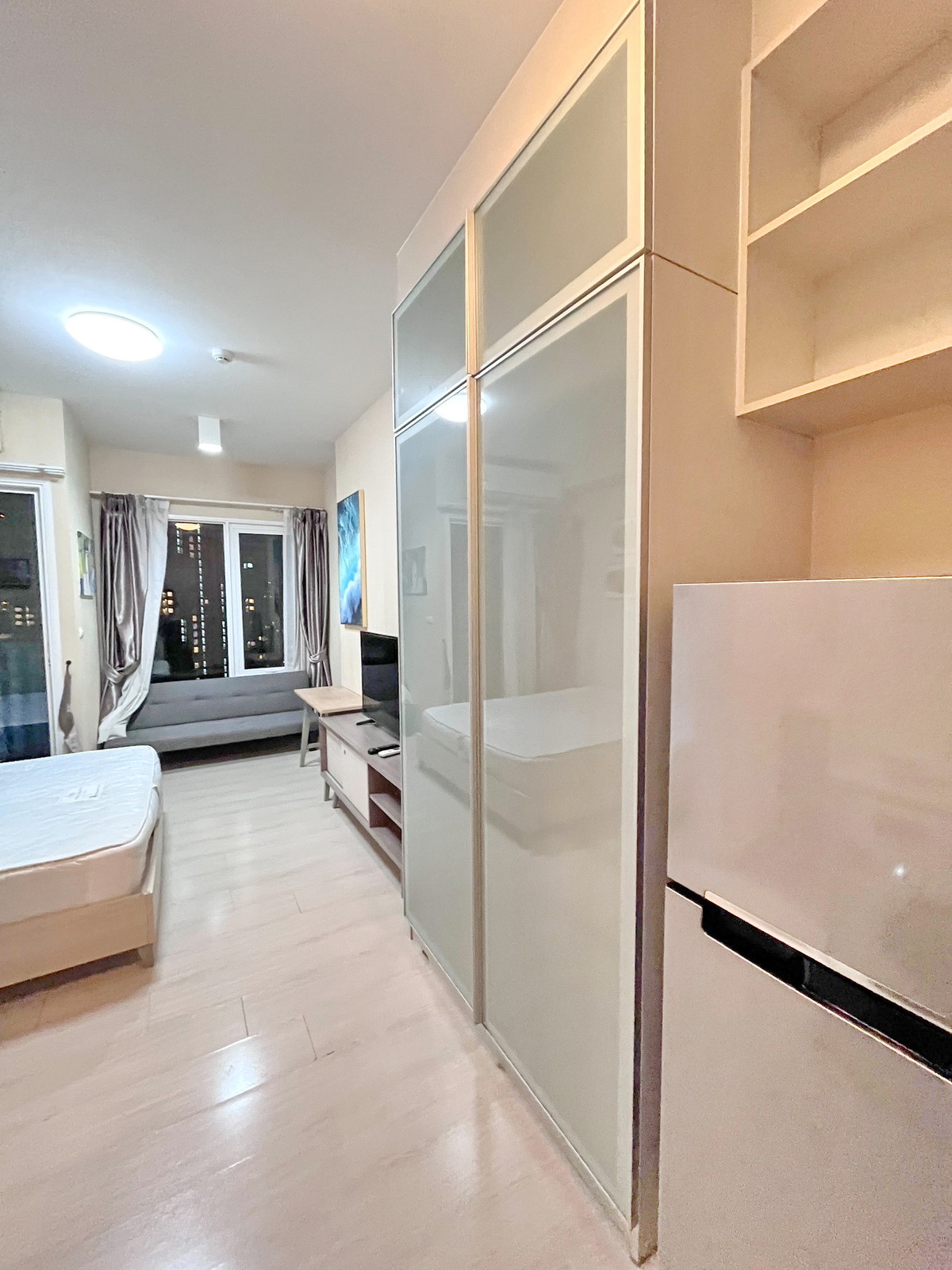 For RentCondoRatchadapisek, Huaikwang, Suttisan : 9785♛Studio room for rent♙Chapter One Eco Ratchada-Huai Khwang♜MRT Huai Khwang∞099-5919653,065-9423251🜲Line@sureresidence