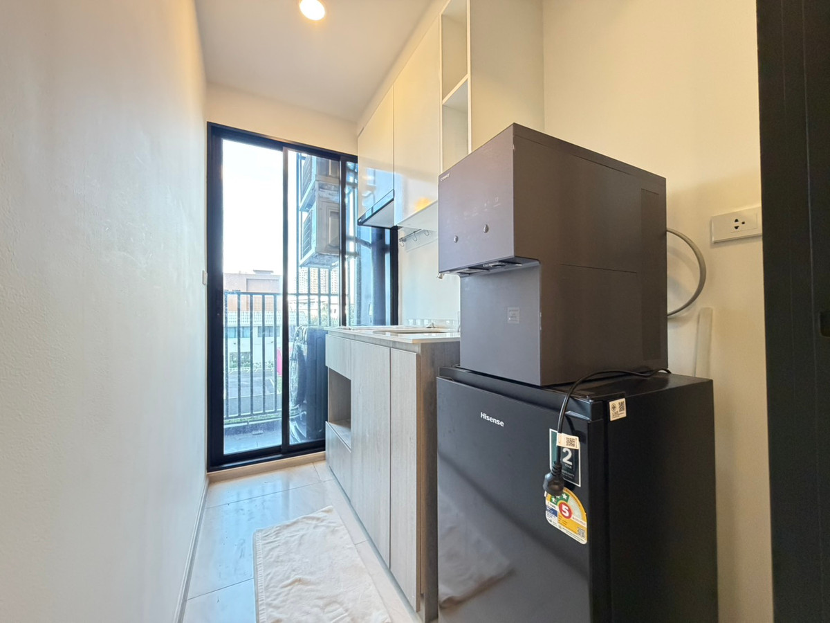 ให้เช่าคอนโดปิ่นเกล้า จรัญสนิทวงศ์ : 🏢 For Rent ออริจิ้น ปลั๊ก&เพลย์ สิรินธร สเตชั่น 🛏 Simplex 1 bed 📏 ขนาด: 25 ตร.ม. 💰 ราคาเพียง 12K/เดือน 📍 ทำเล: ใกล้รถไฟฟ้า สถานีสิรินธร และห้างสรรพสินค้าย่านฝั่งธน