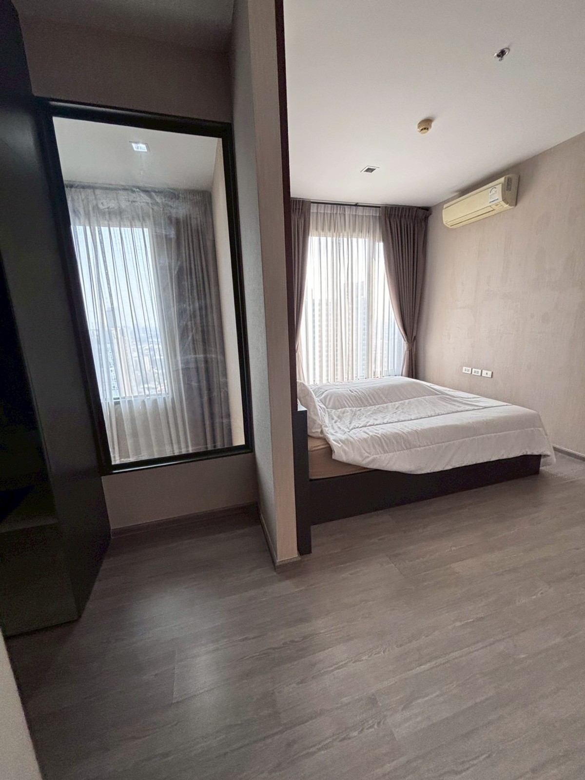 For RentCondoWongwianyai, Charoennakor : For Rent Condo Nye by Sansiri fully furnished (S15-33000)