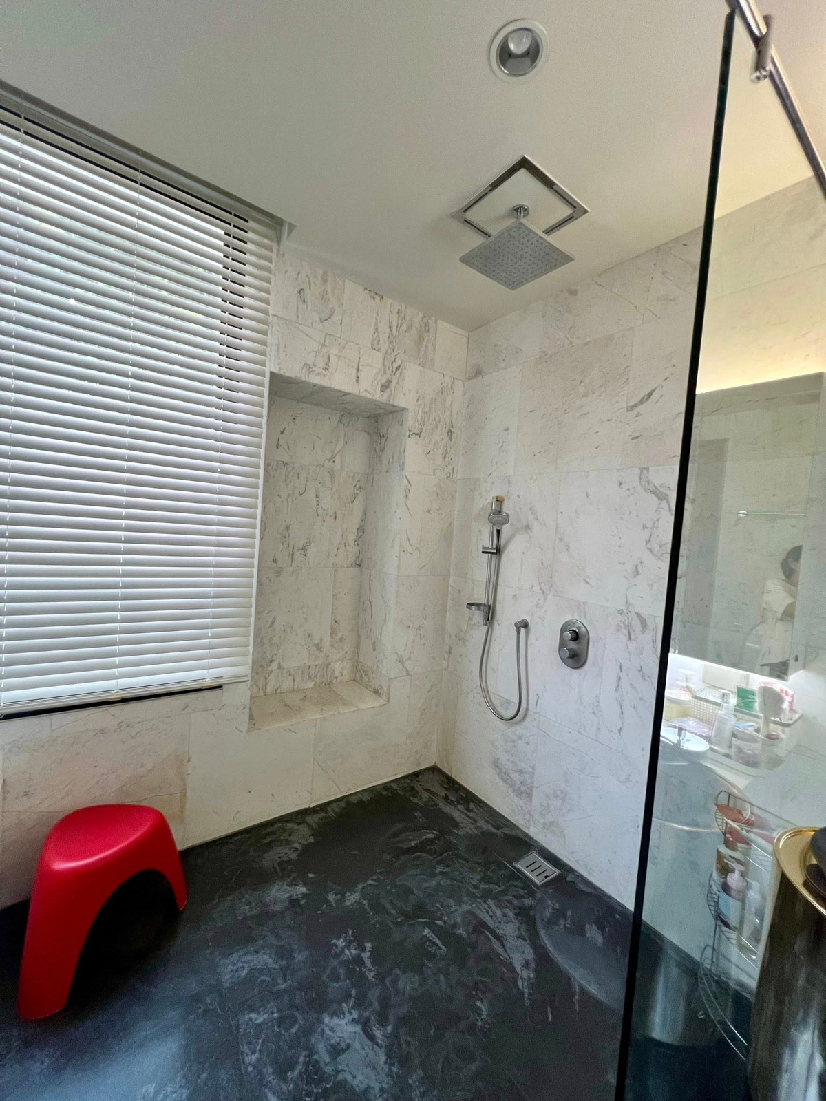 ขายทาวน์โฮมเลียบทางด่วนรามอินทรา : 15 เกทส์ เอกมัย - รามอินทรา / 5 ห้องนอน (ขาย), 15 Gates Ekamai - Ramintra / 5 Bedrooms (FOR SALE) FAHS053