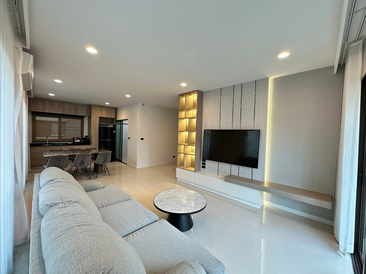 For RentHousePattanakan, Srinakarin : For rent 📍Burasiri Krungthep Kreetha, 4 bedrooms, 4 bathrooms, fully furnished, ready to move in🔆