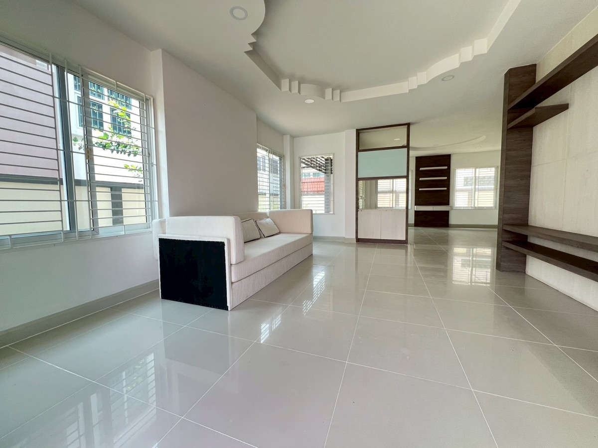 For SaleHousePattaya, Bangsaen, Chonburi : 🏡 2-story detached house for sale, Coco Park Sirisa 21 Village, large house, wide area, 3 bedrooms | 3 bathrooms, selling price 5,890,000 baht 💰