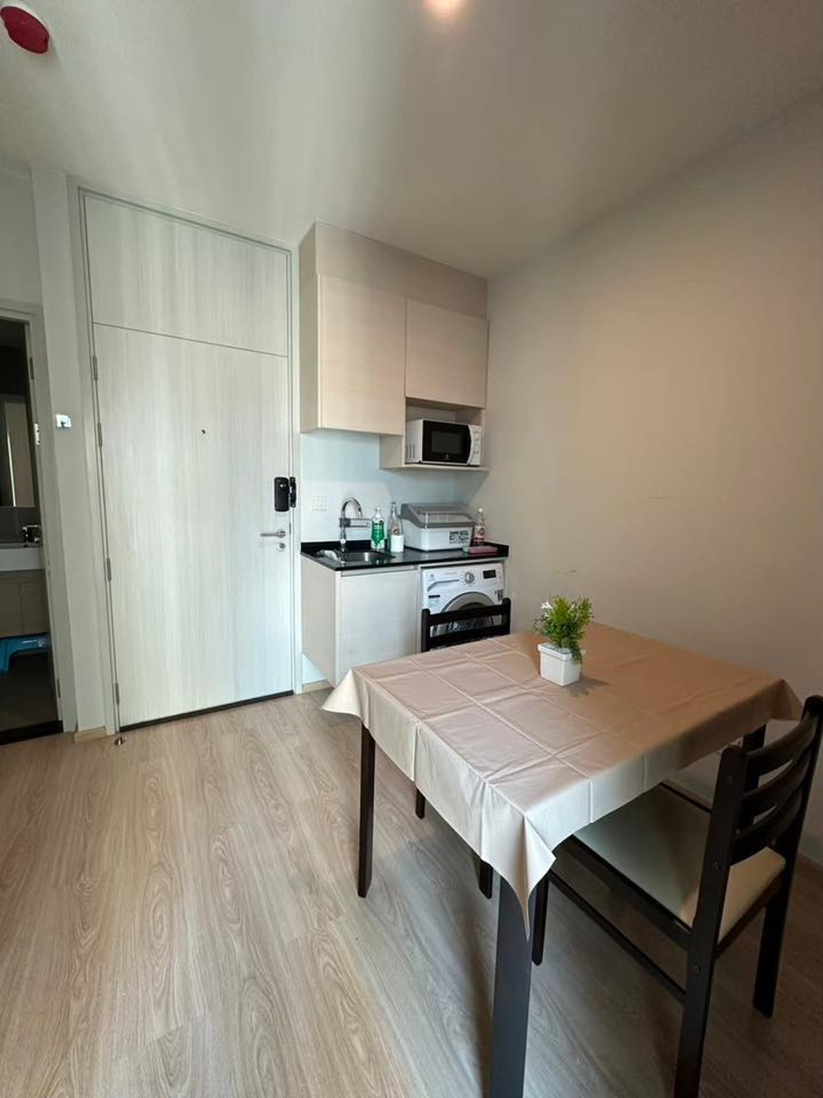 For RentCondoRatchadapisek, Huaikwang, Suttisan : [PB1290]🚩Condo for rent Noble Revolve Ratchada (Noble Revolve Ratchada) #Condo near MRT Thailand Cultural Center. #Condo near MRT Rama 9