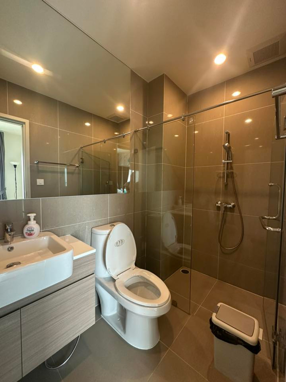 For RentCondoRatchadapisek, Huaikwang, Suttisan : [PB1290]🚩Condo for rent Noble Revolve Ratchada (Noble Revolve Ratchada) #Condo near MRT Thailand Cultural Center. #Condo near MRT Rama 9