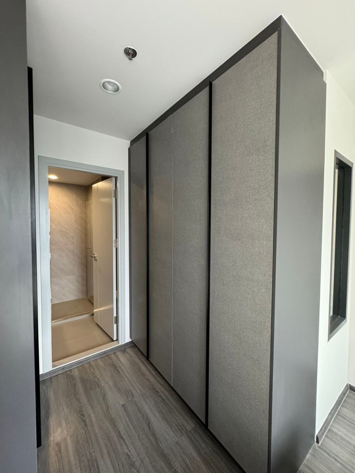 ขายคอนโดสยาม จุฬา สามย่าน : Ideo Chula Samyan【𝐒𝐄𝐋𝐋 & 𝐑𝐄𝐍𝐓】🔥คอนโดสไตล์โมเดิร์นโทนขาวดำ เฟอร์ดีไซน์สวย วิวชั้นสูง ส่วนกลางดีหลากหลาย มี Co-working space ใกล้MRTสามย่าน🔥 ติดต่อไลน์ไอดี: @hacondo