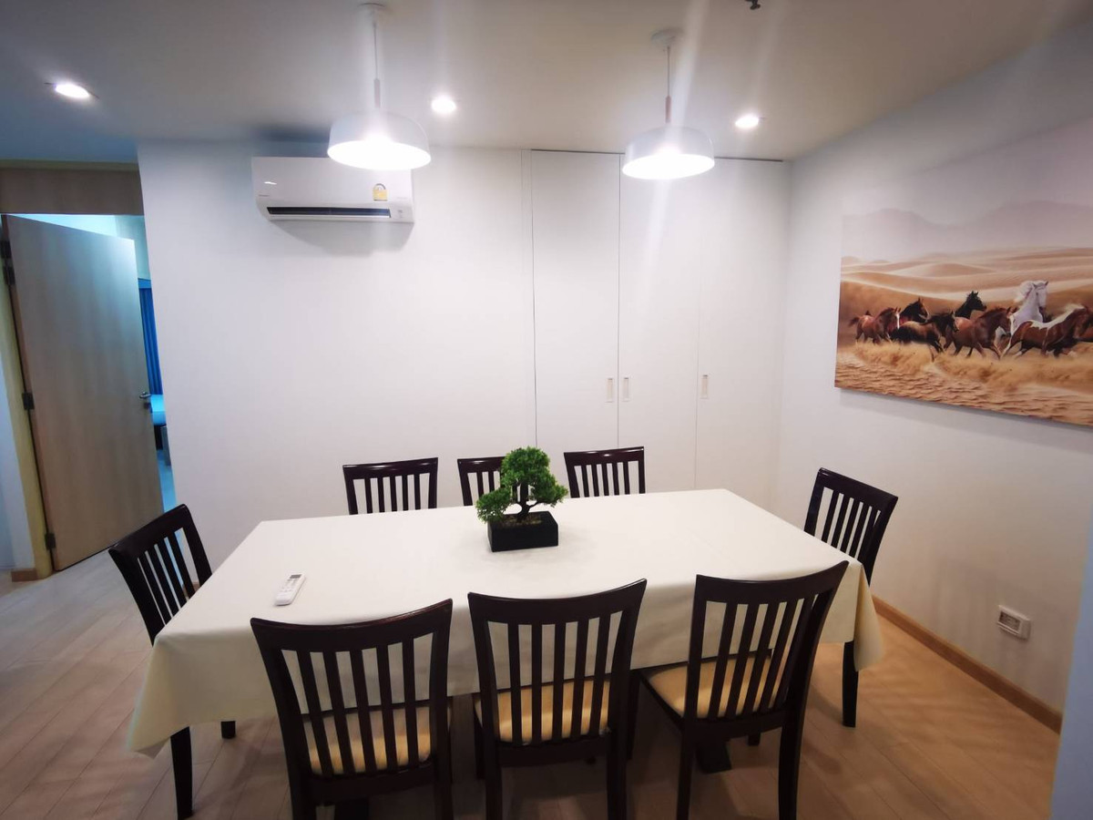 For RentCondoSilom, Saladaeng, Bangrak : Condo for rent: Silom Suite, Silom, 4 bedrooms, fully furnished, ready to move in.