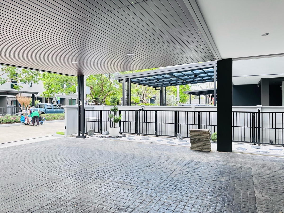 ขายเกษตร นวมินทร์ ลาดปลาเค้า : บ้านแฝด ทำเลเลียบด่วนรามอินทราฯ ซอย โยธินพัฒนา เซ็นทรัลอีส วิลล์ ประดิษฐ์มนูธรรม บ้านใหม่ fullyfurnished  