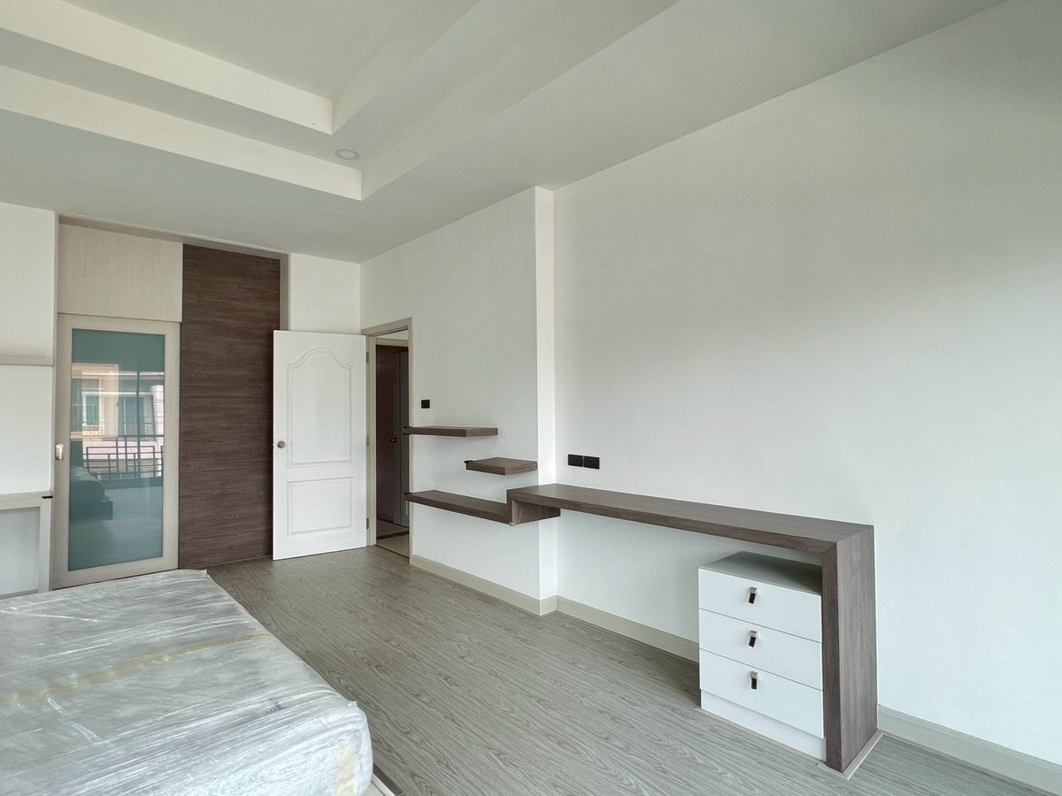 For SaleHousePattaya, Bangsaen, Chonburi : 🏡 2-story detached house for sale, Coco Park Sirisa 21 Village, large house, wide area, 3 bedrooms | 3 bathrooms, selling price 5,890,000 baht 💰