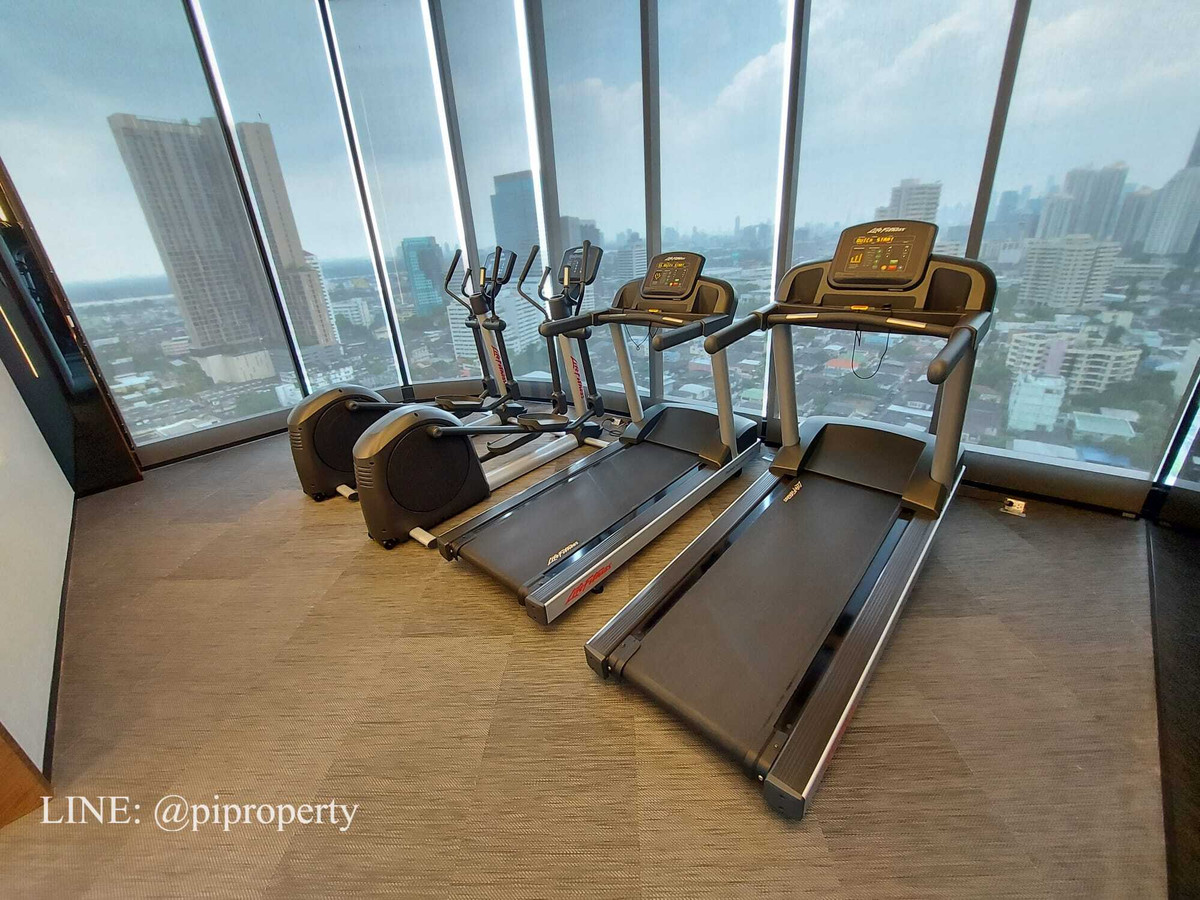 For RentCondoSukhumvit, Asoke, Thonglor : High floor river view 1Bedroom unit for rent in Ideo Q Sukhumvit 36.  Thonglor - Rama 4 lifestyle. Ready for moving in.