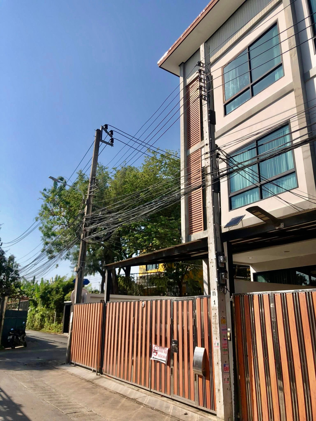 ขายทาวน์โฮมอ่อนนุช อุดมสุข : ทาวน์โฮม สุขุมวิท 101/1 / 4 ห้องนอน (ขาย), Townhome Sukhumvit 101/1 / 4 Bedrooms (FOR SALE) GNG011