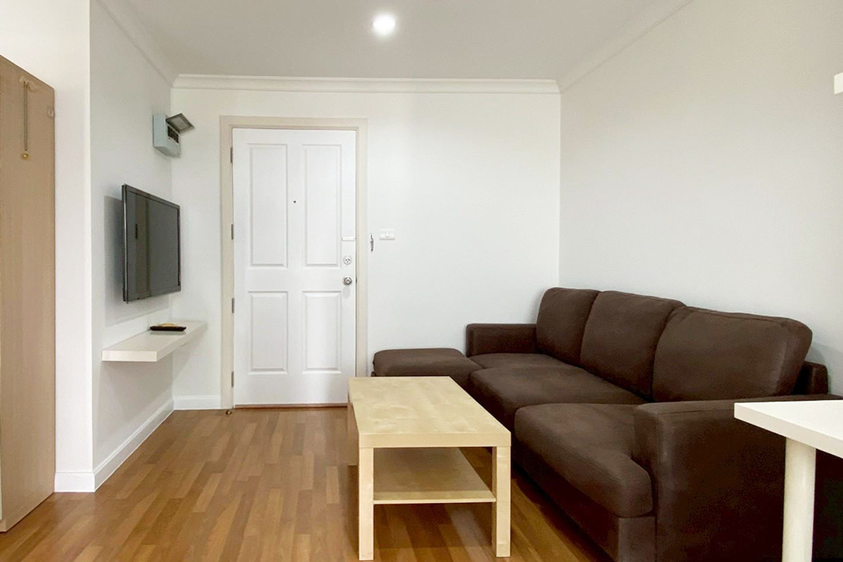 ให้เช่าคอนโดพระราม 9 เพชรบุรีตัดใหม่ RCA : 🔥 13,000 พระราม 9 เดิน MRT ได้ 🔥 งบนี้ ได้ห้อง 34 ตร.ม. = คุ้มมาก!