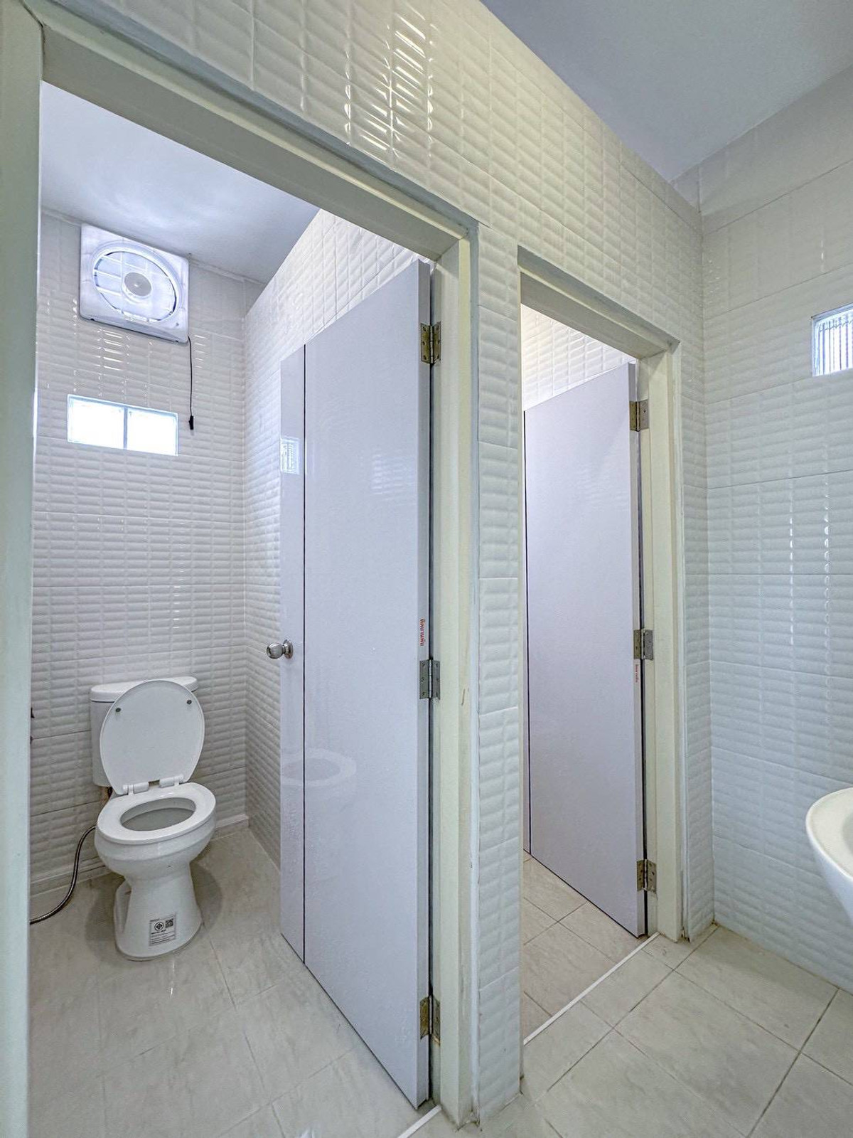 ขายทาวน์โฮมเลียบทางด่วนรามอินทรา : [PB1336]🚩ขายโฮมออฟฟิศ Baan Klang Muang S-Sense Rama 9 - Ladpao (บ้านกลางเมือง เอส-เซนส์ พระราม 9 – ลาดพร้าว)