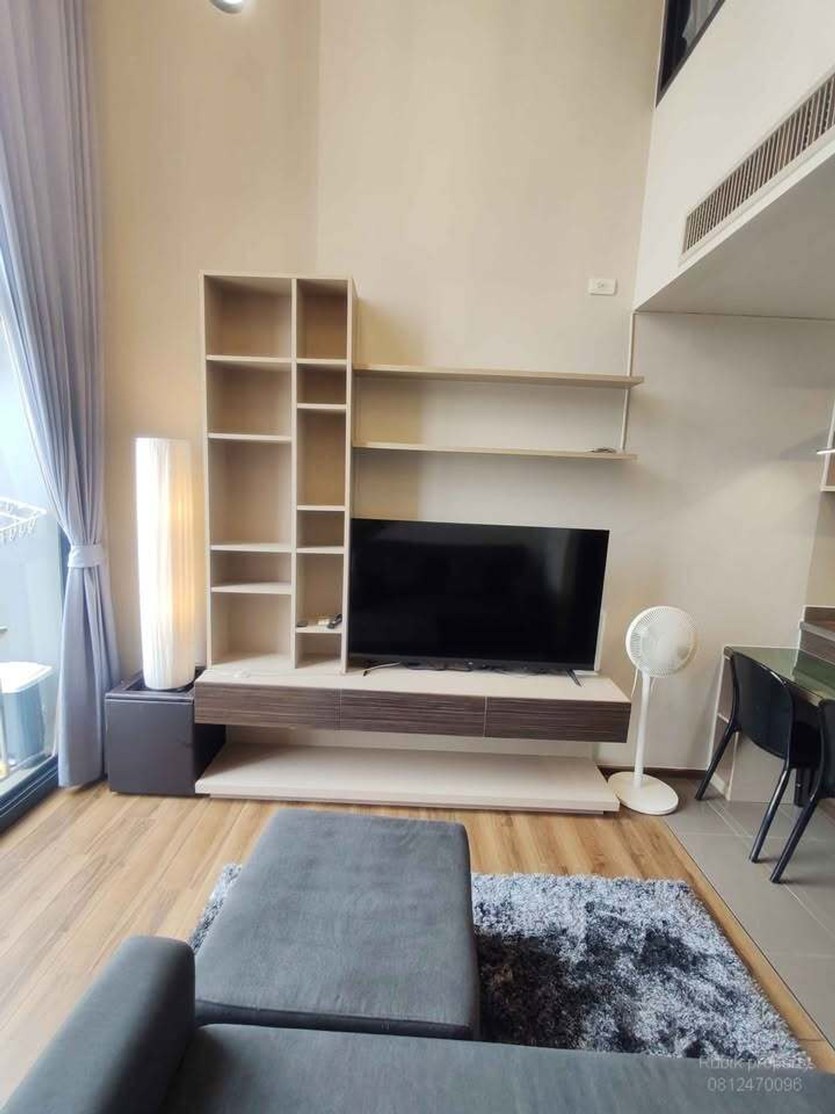 For RentCondoSapankwai,Jatujak : 🏙 **Condo for rent Onyx Phaholyothin by Sansiri (Saphan Khwai)** Condo, good location, near BTS Saphan Khwai, opposite Big C Saphan Khwai RB1786