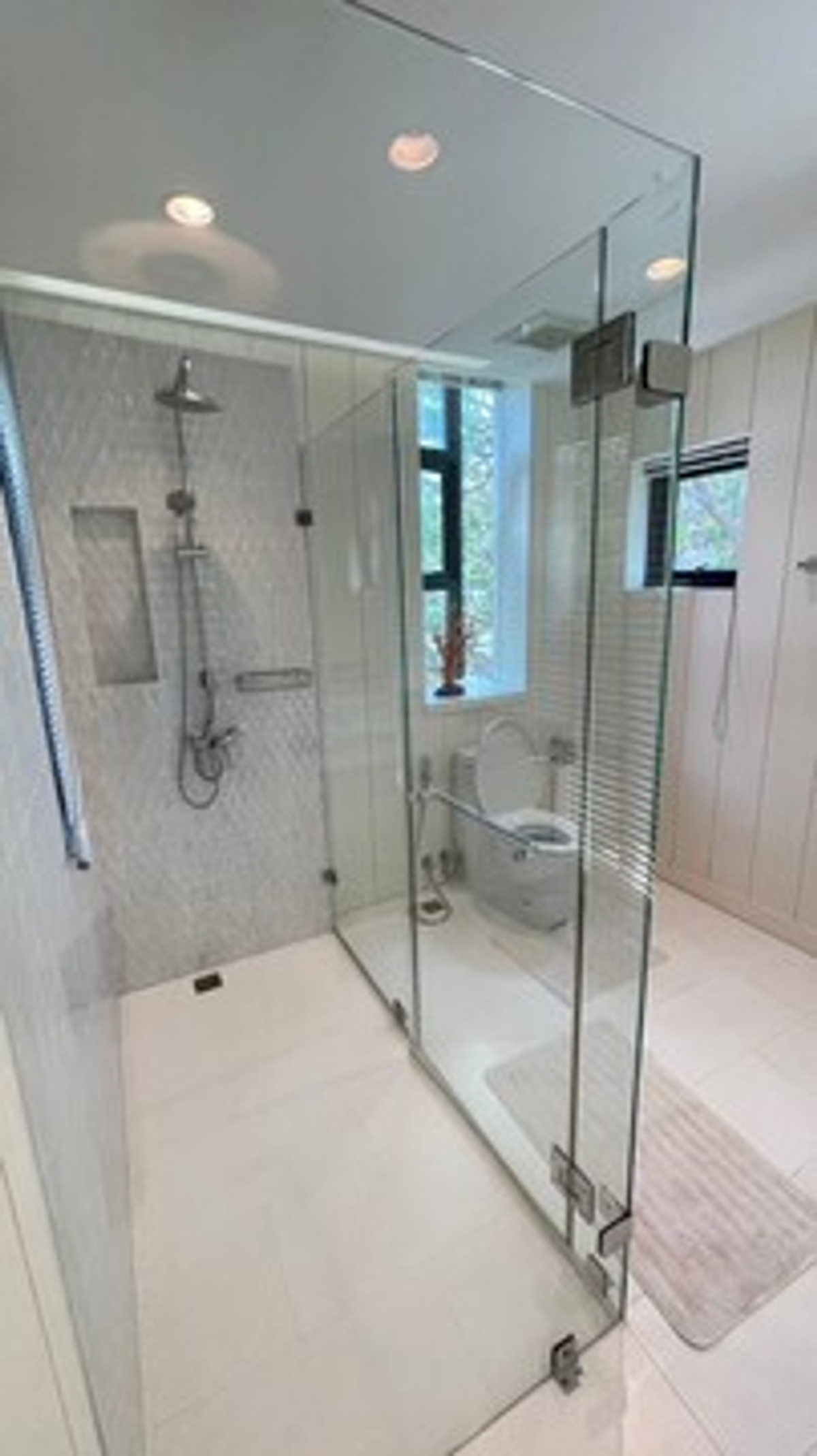 ขายบ้านหัวหิน ประจวบคีรีขันธ์ : Luxury Beachfront 2-Storey House for Sale – Fully Furnished 2 Bedrooms 3 Bathrooms