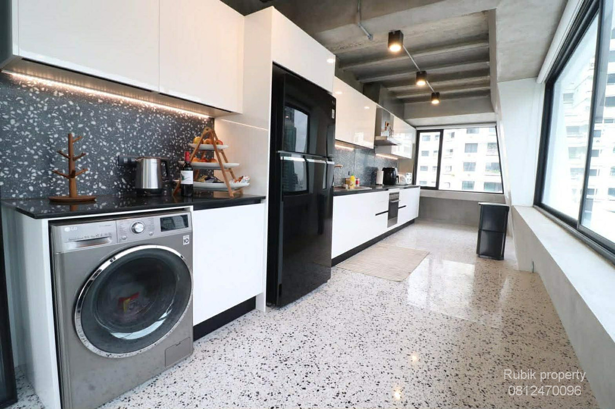 คอนโดสีลม ศาลาแดง บางรัก : 🏙 **ขาย / ให้เช่าคอนโด Diamond Tower สีลม ซอย 7** RB1772 ห้องขนาดใหญ่ Rare Item ทั้งชั้น ใจกลาง CBD ใกล้ BTS ช่องนนทรี