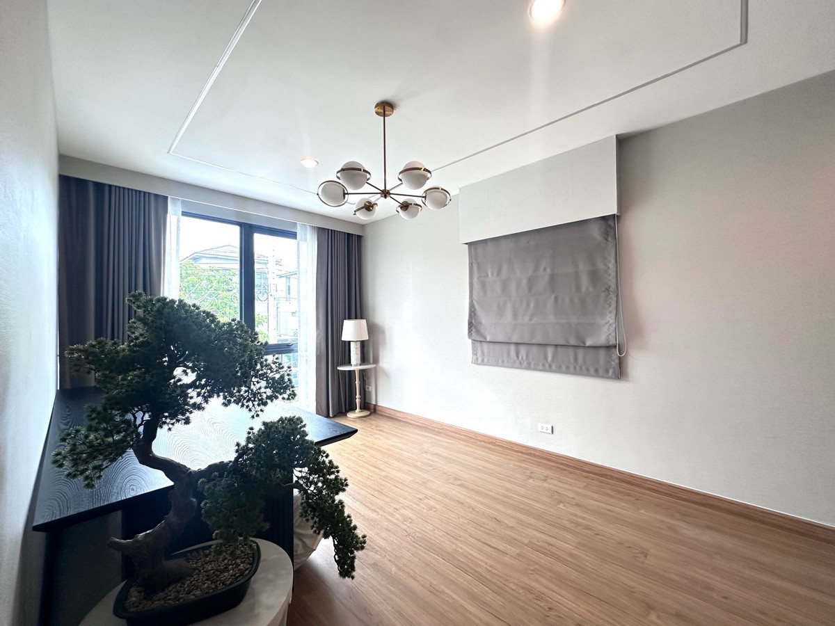 ขายเกษตร นวมินทร์ ลาดปลาเค้า : บ้านแฝด ทำเลเลียบด่วนรามอินทราฯ ซอย โยธินพัฒนา เซ็นทรัลอีส วิลล์ ประดิษฐ์มนูธรรม บ้านใหม่ fullyfurnished  