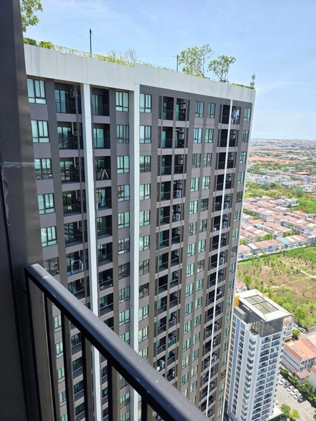 For RentCondoPattanakan, Srinakarin : #R9652  🎉 180369 Condo for rent: NUE Noble Srinakarin Lasalle